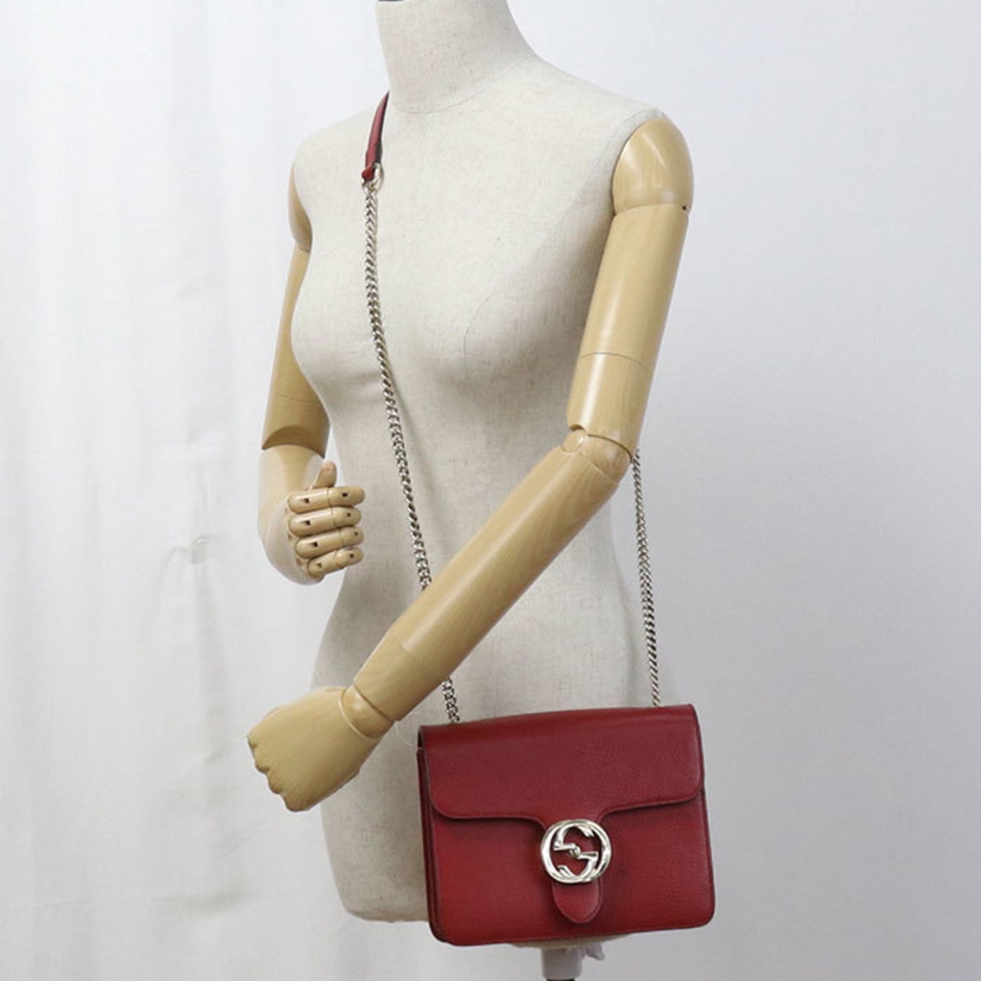 Gucci Red Color Leather Shoulder Bag (Pre-Owned)