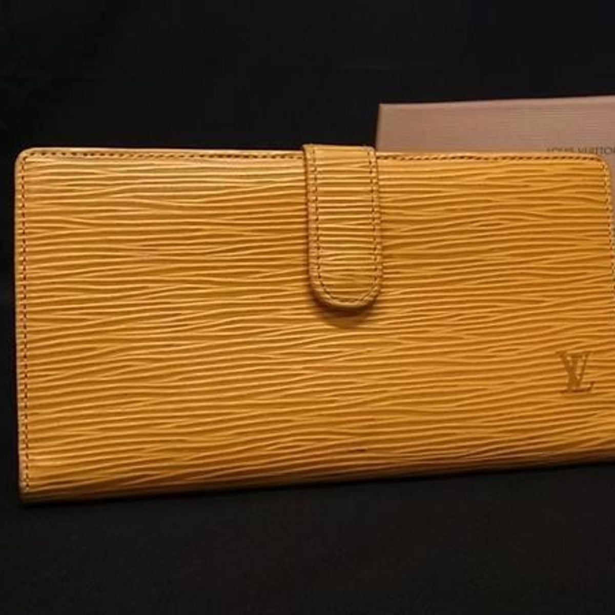 Louis Vuitton Yellow Leather Wallet (Bi-Fold) (Pre-Owned)