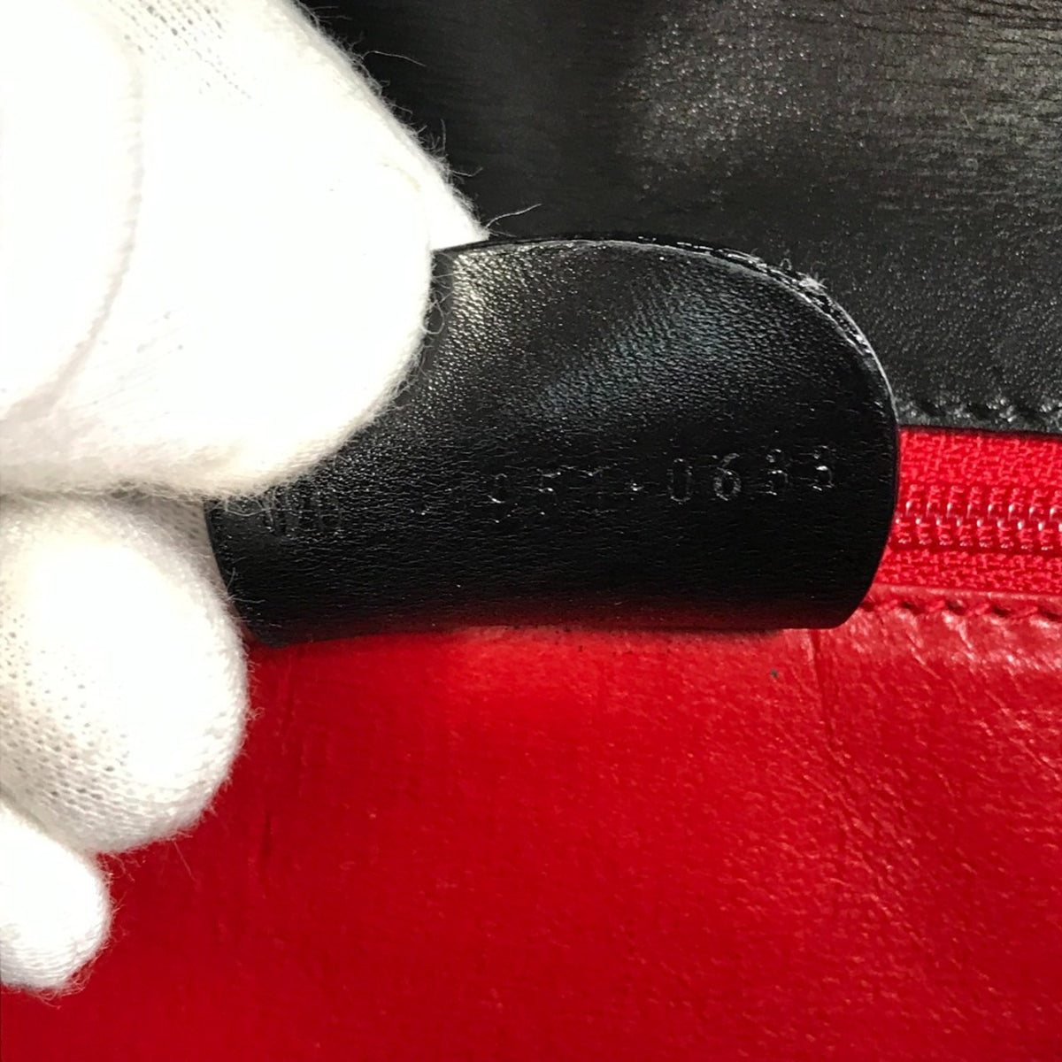 Gucci Black Leather Handbag (Pre-Owned)