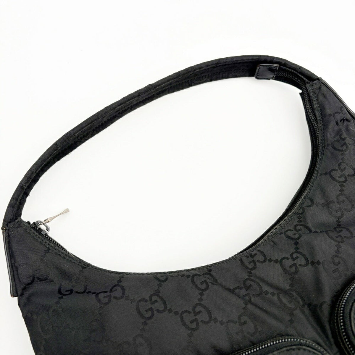 Gucci Black Nylon Leather Shoulder Bag (Pre-Owned)