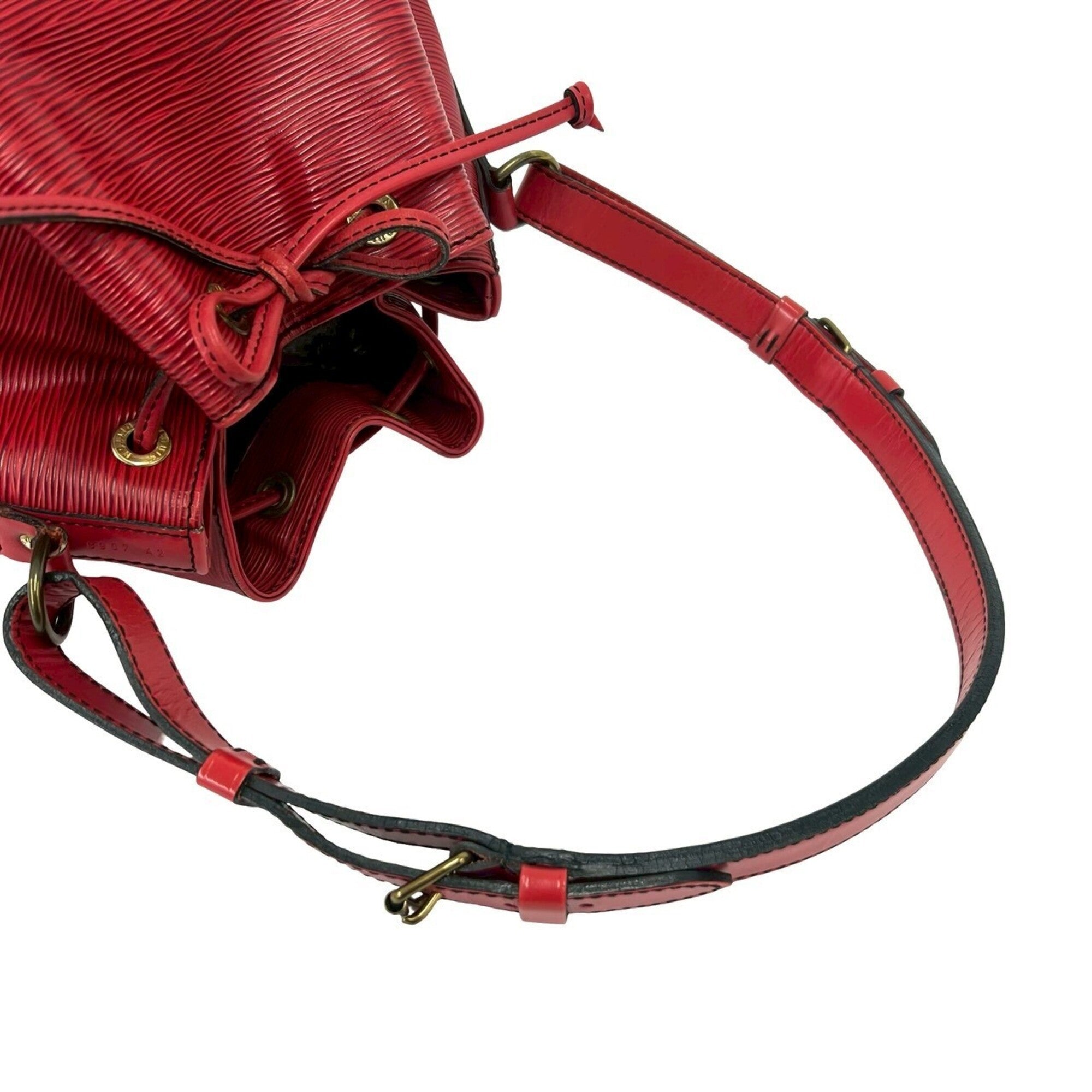 Louis Vuitton Red Color Leather Shoulder Bag (Pre-Owned)