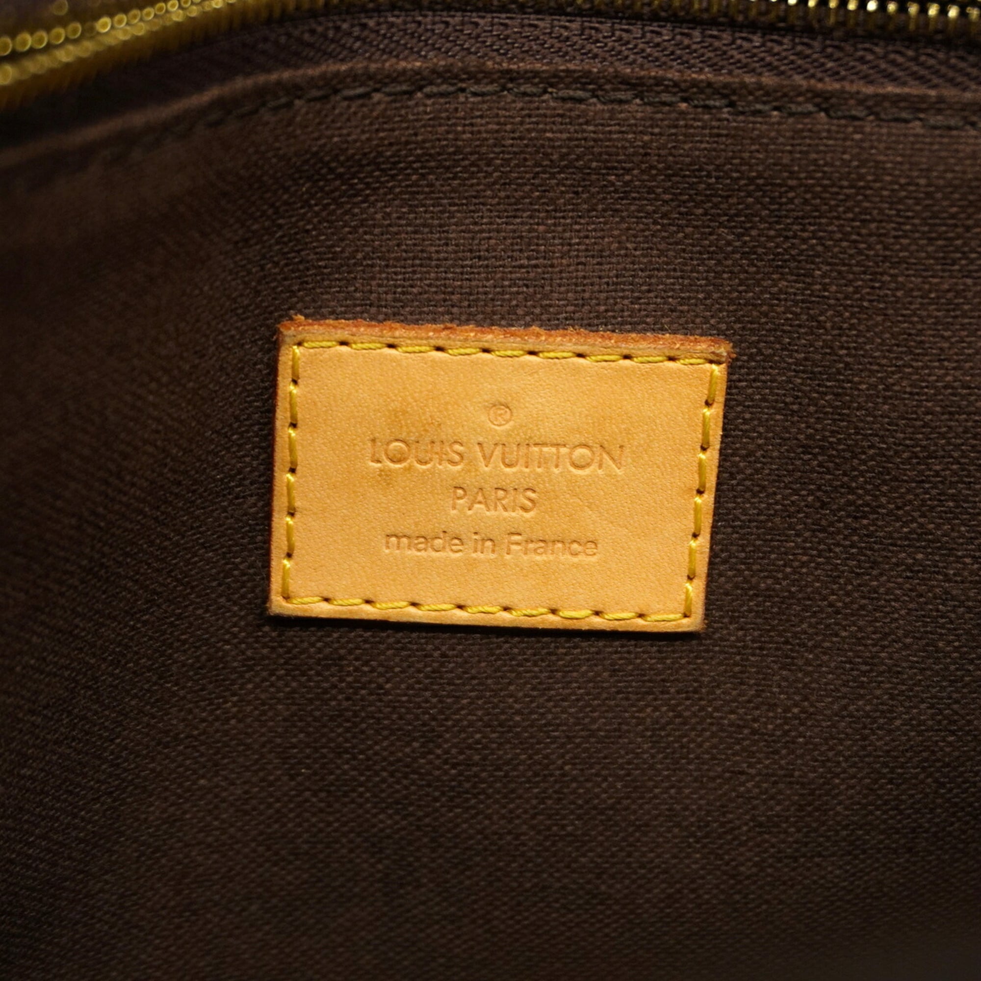 Louis Vuitton Brown Shoulder Bag (Pre-Owned)