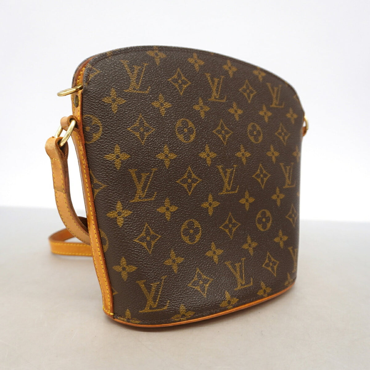 Louis Vuitton Brown Shoulder Bag (Pre-Owned)
