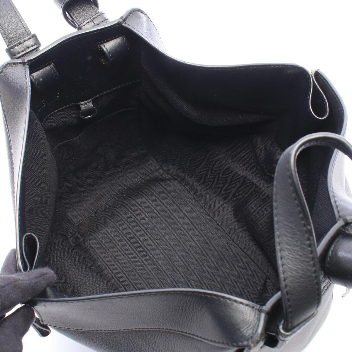 Loewe Black Leather Handbag (Pre-Owned)