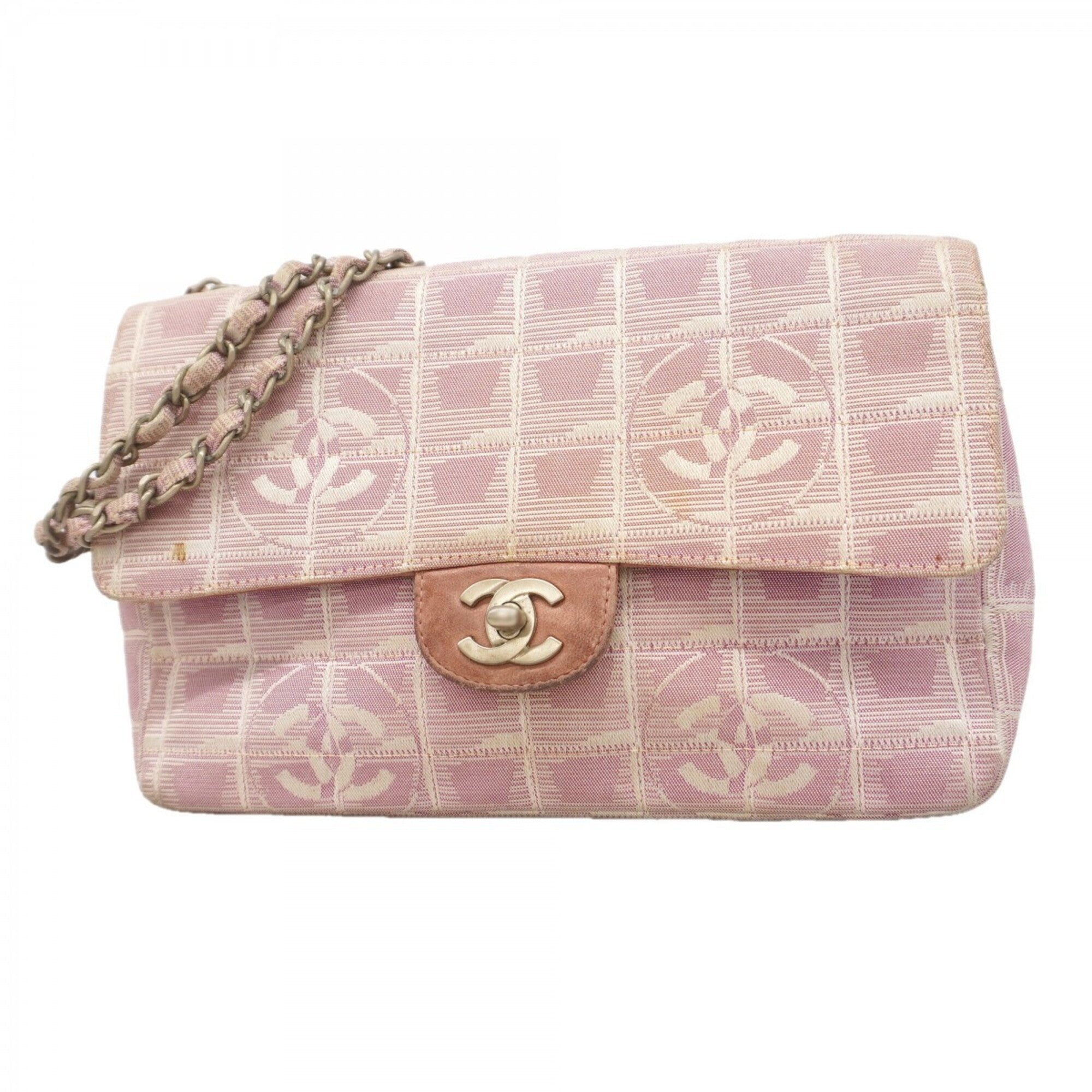 Chanel Pink Nylon Shoulder Bag (Pre-Owned)