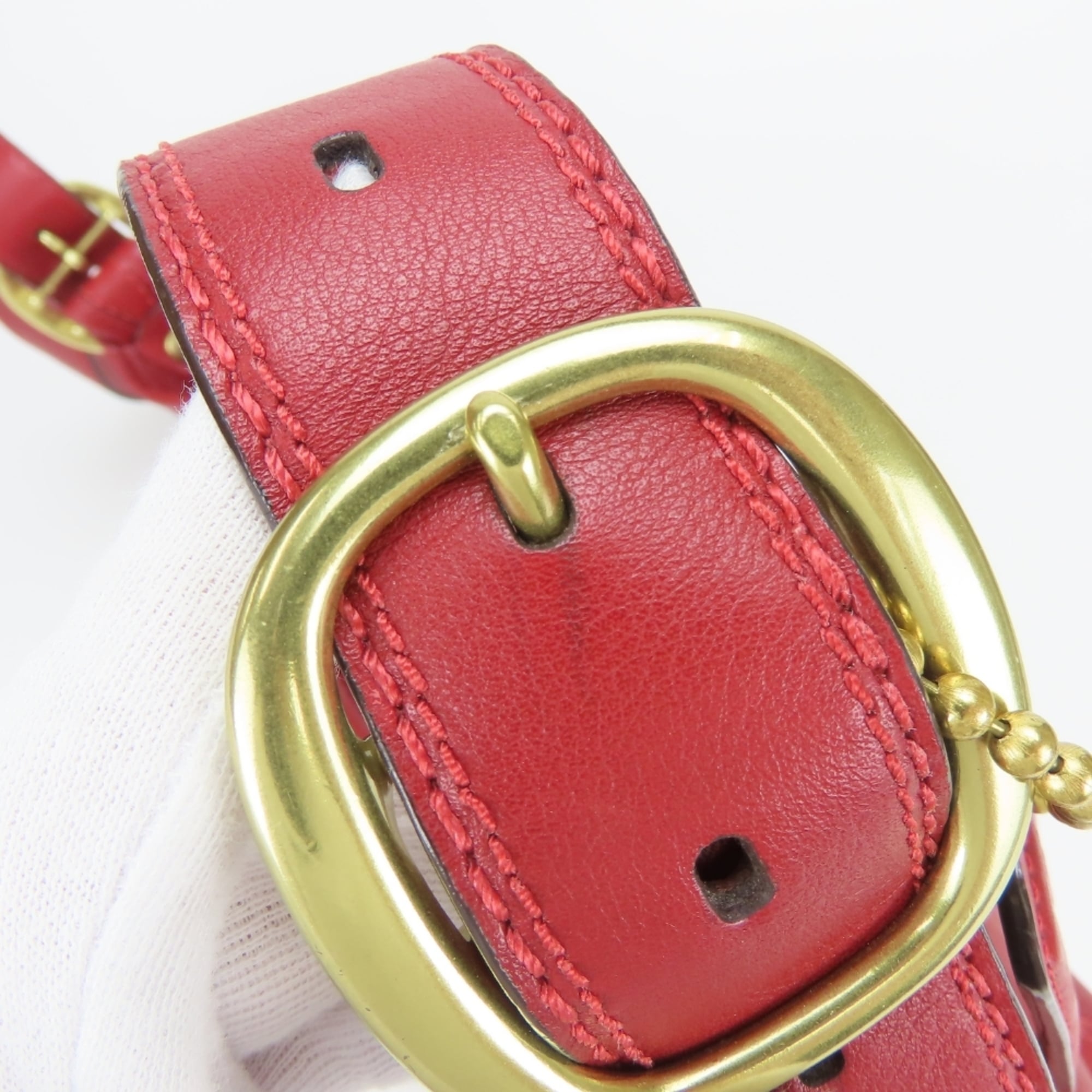 Coach Red Color Leather Shoulder Bag (Pre-Owned)