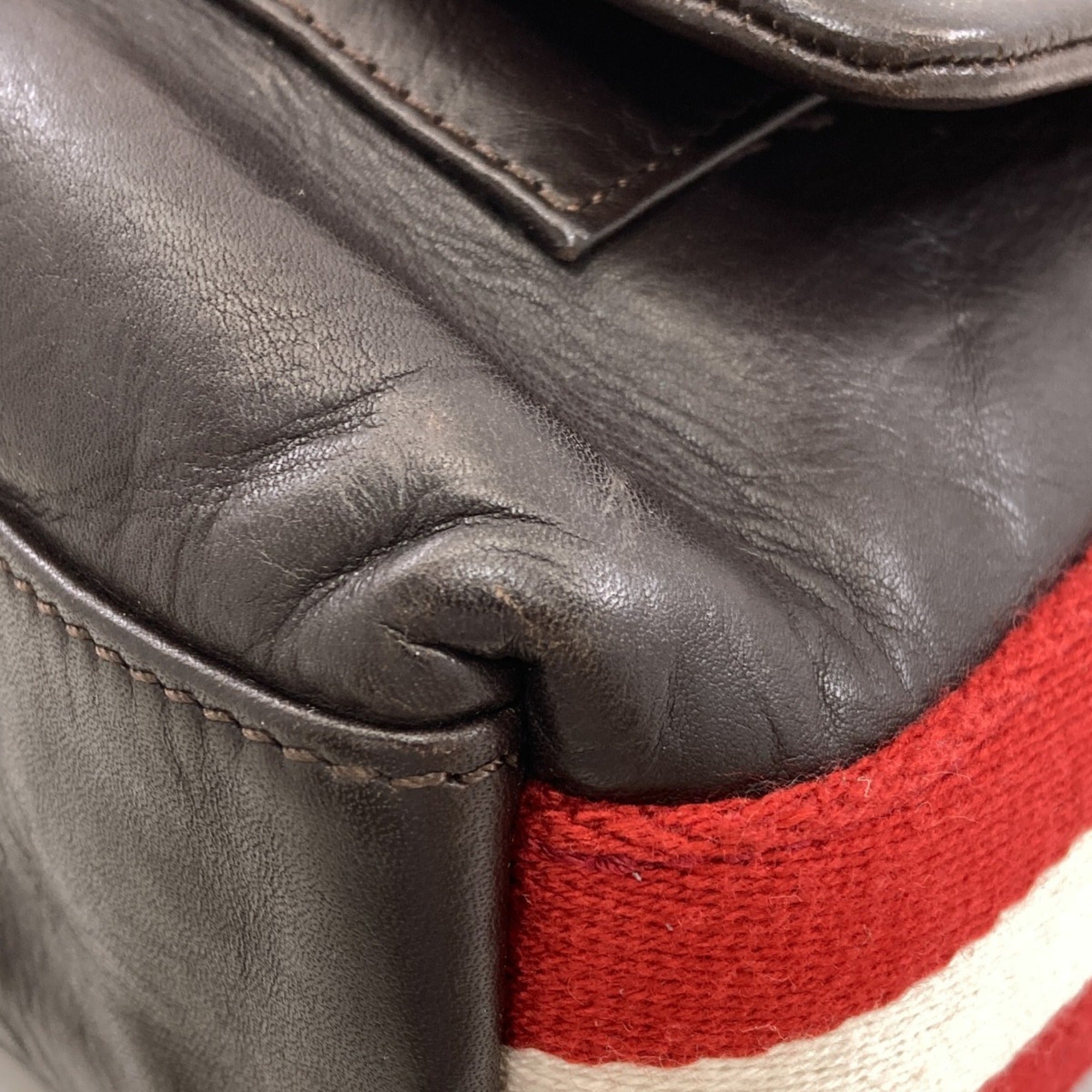 Bally Brown Leather Shoulder Bag (Pre-Owned)