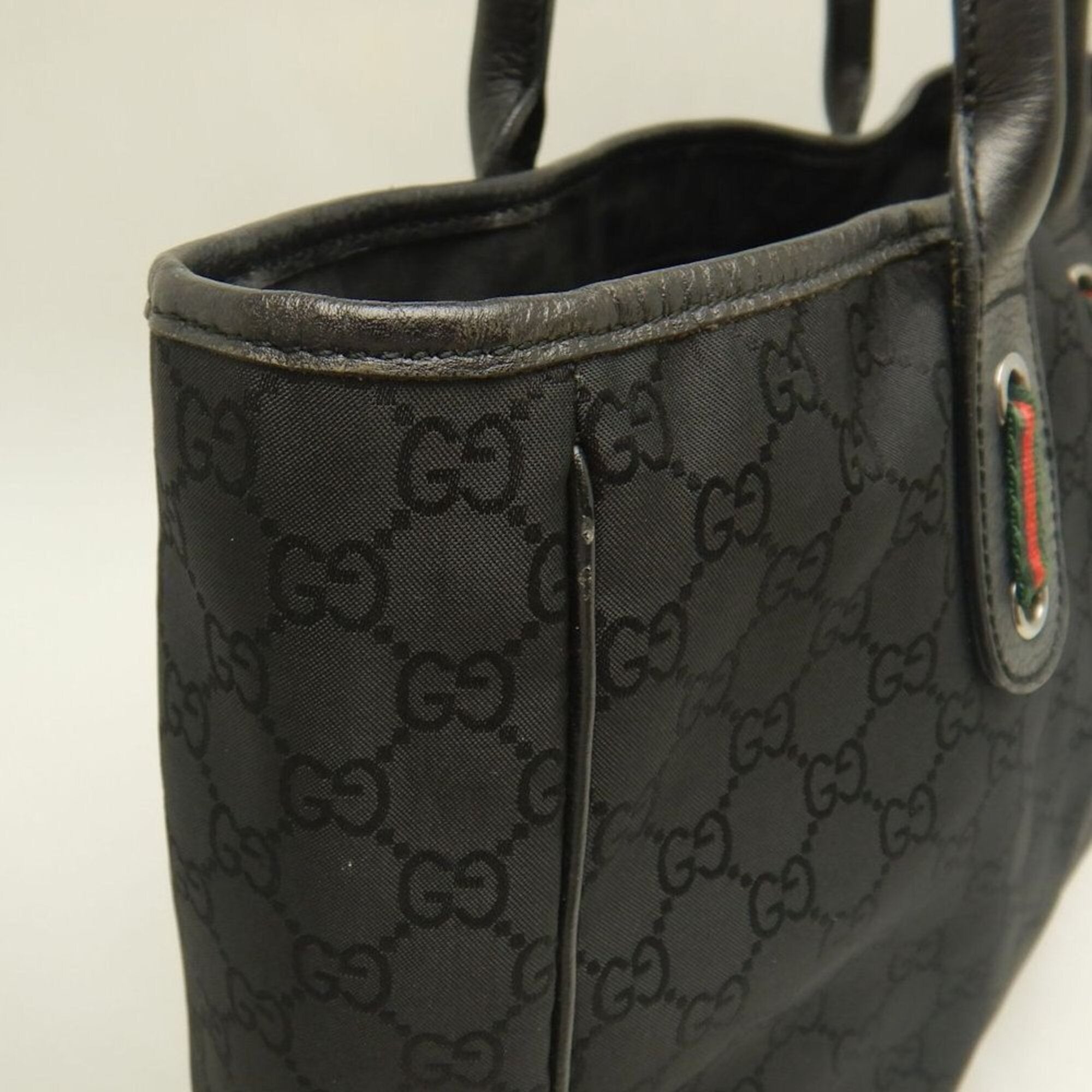 Gucci Black Nylon Canvas Leather Tote Bag (Pre-Owned)