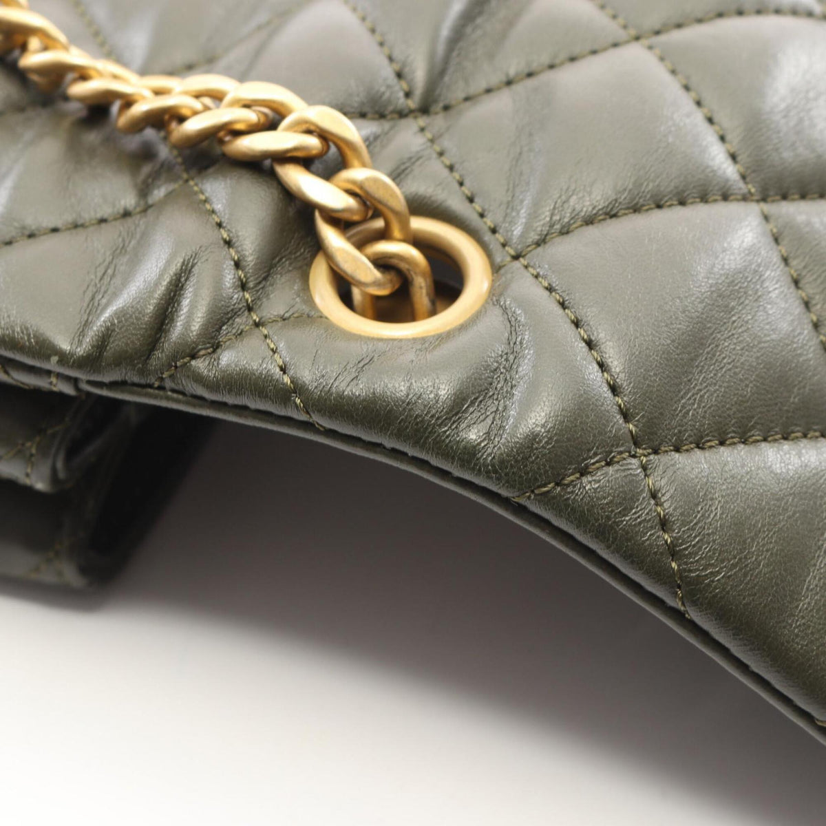 Chanel Khaki Leather Handbag Shoulder Bag (Pre-Owned)