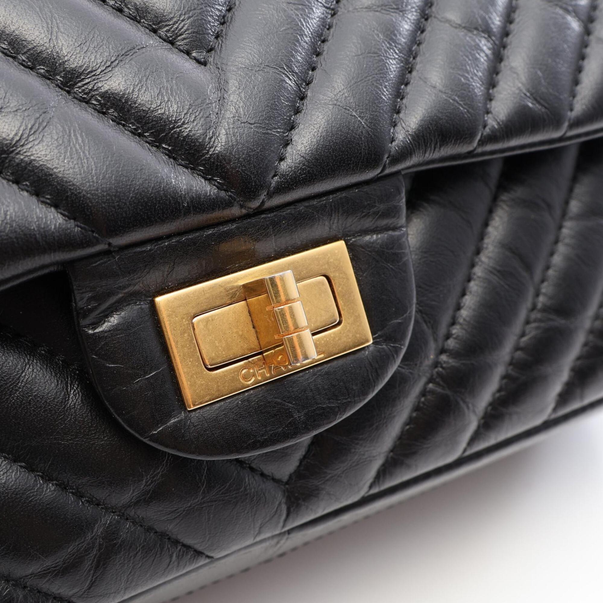 Chanel Black Leather Handbag Shoulder Bag (Pre-Owned)