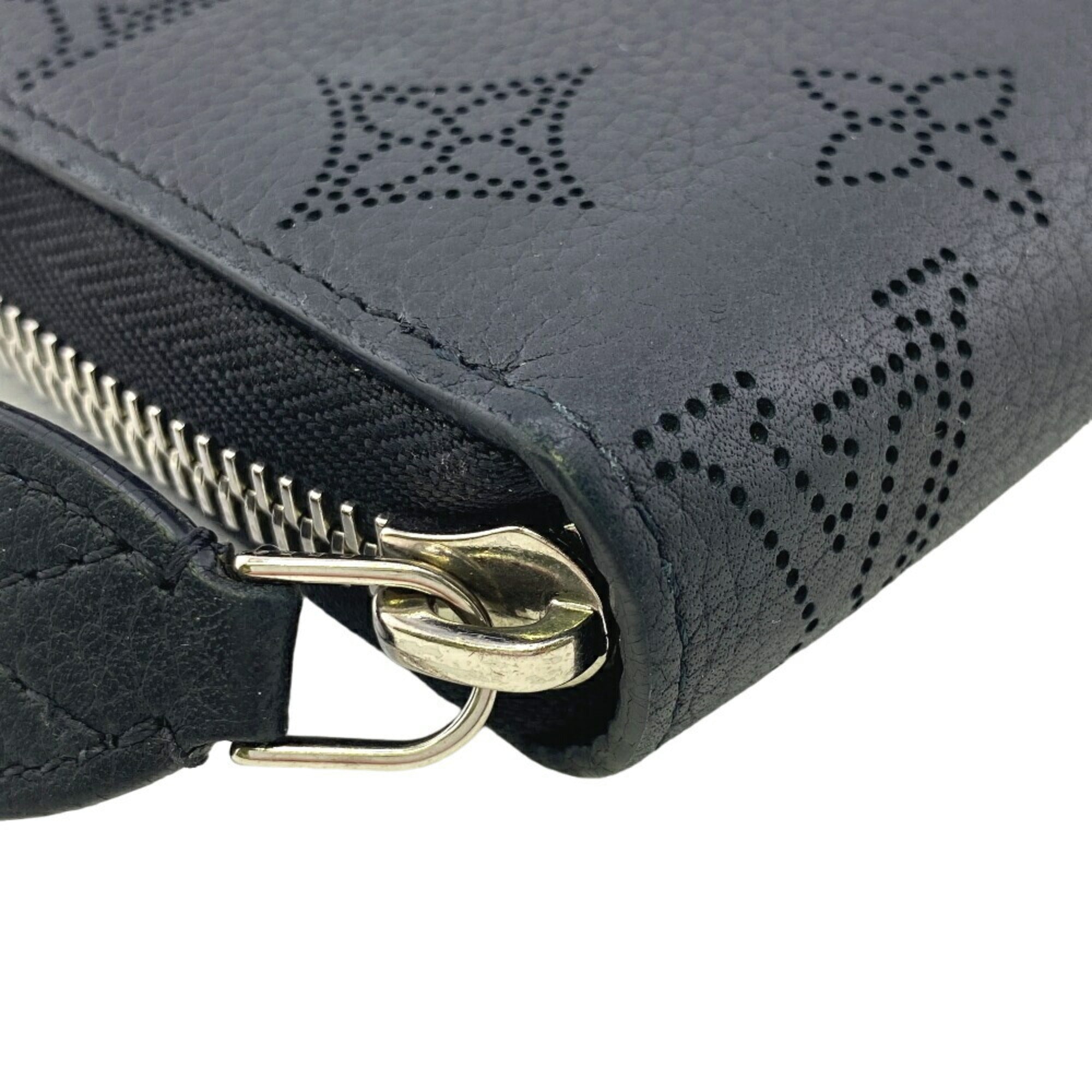 Louis Vuitton Black Leather Long Wallet (Bi-Fold) (Pre-Owned)