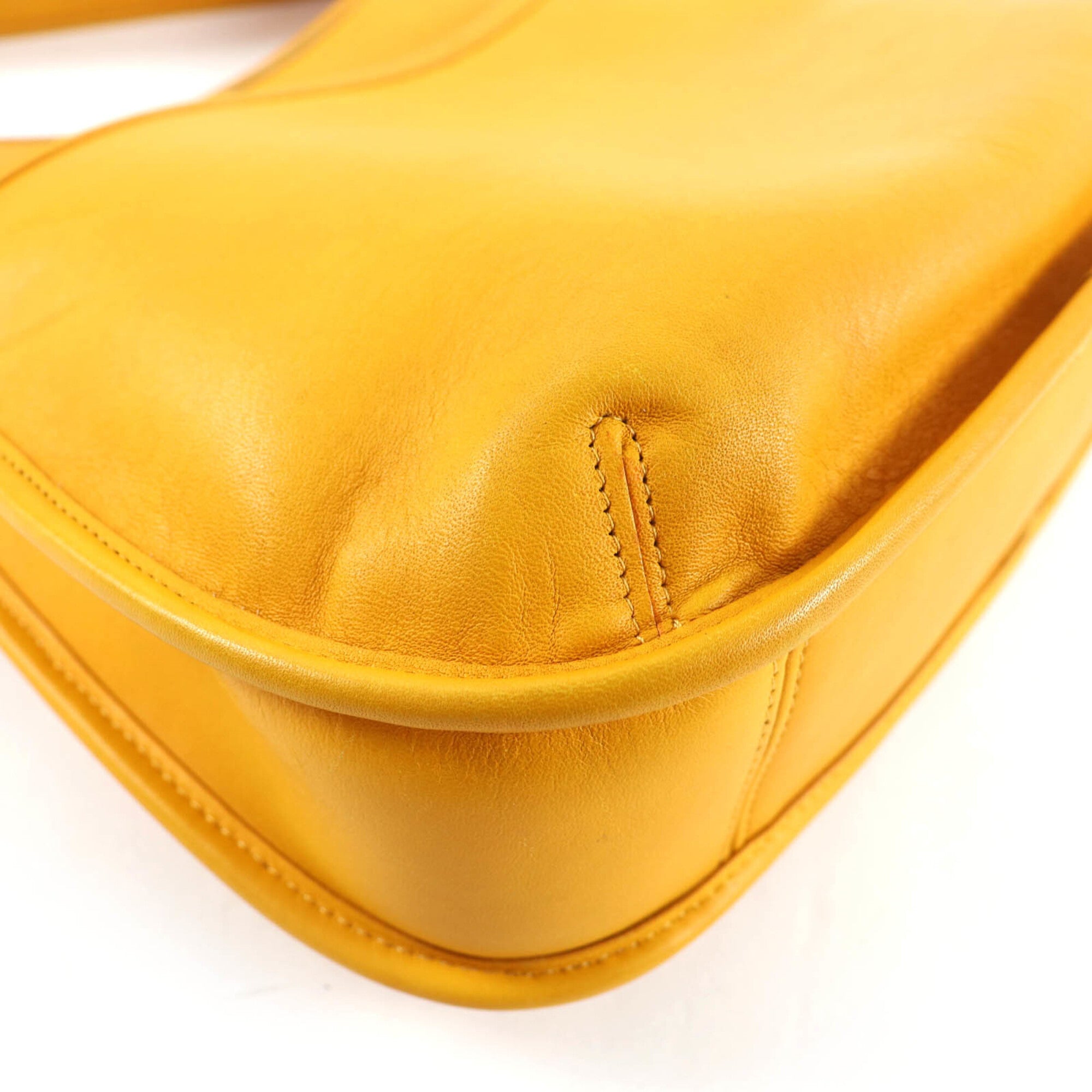 Coach Yellow Leather Shoulder Bag (Pre-Owned)