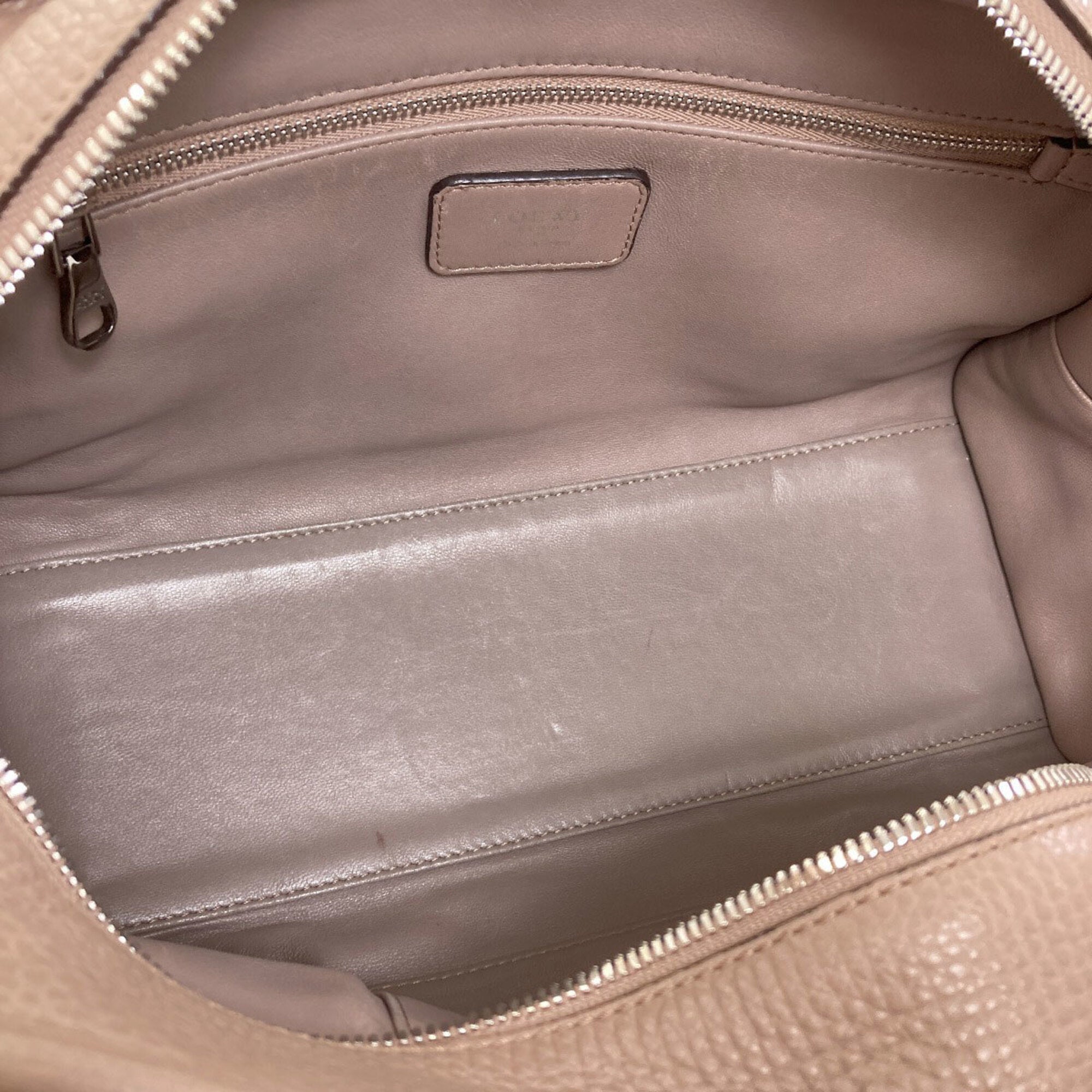 Loewe Amazona Grayish Leather Handbag (Pre-Owned)