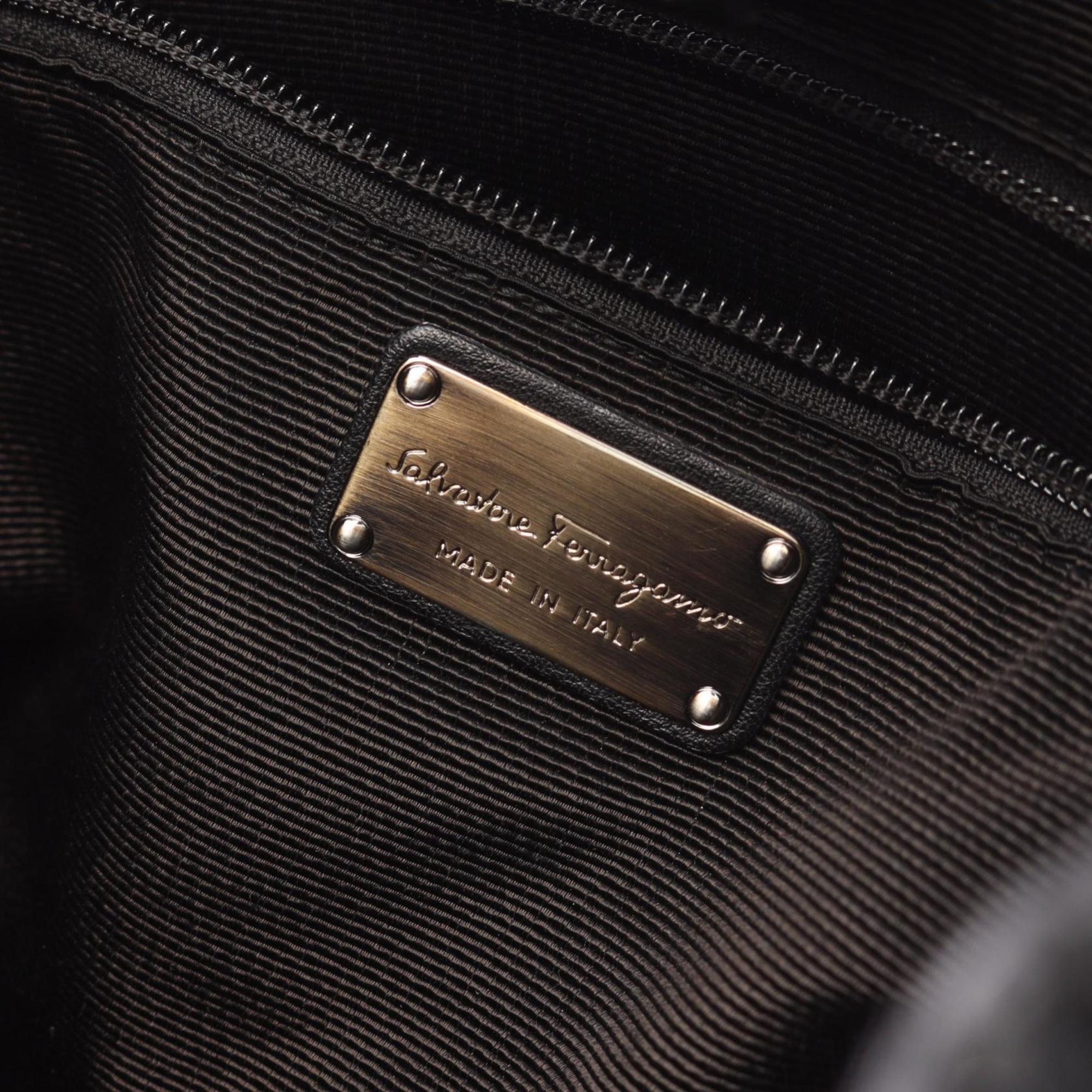 Salvatore Ferragamo Black Patent Leather Handbag Tote Bag (Pre-Owned)