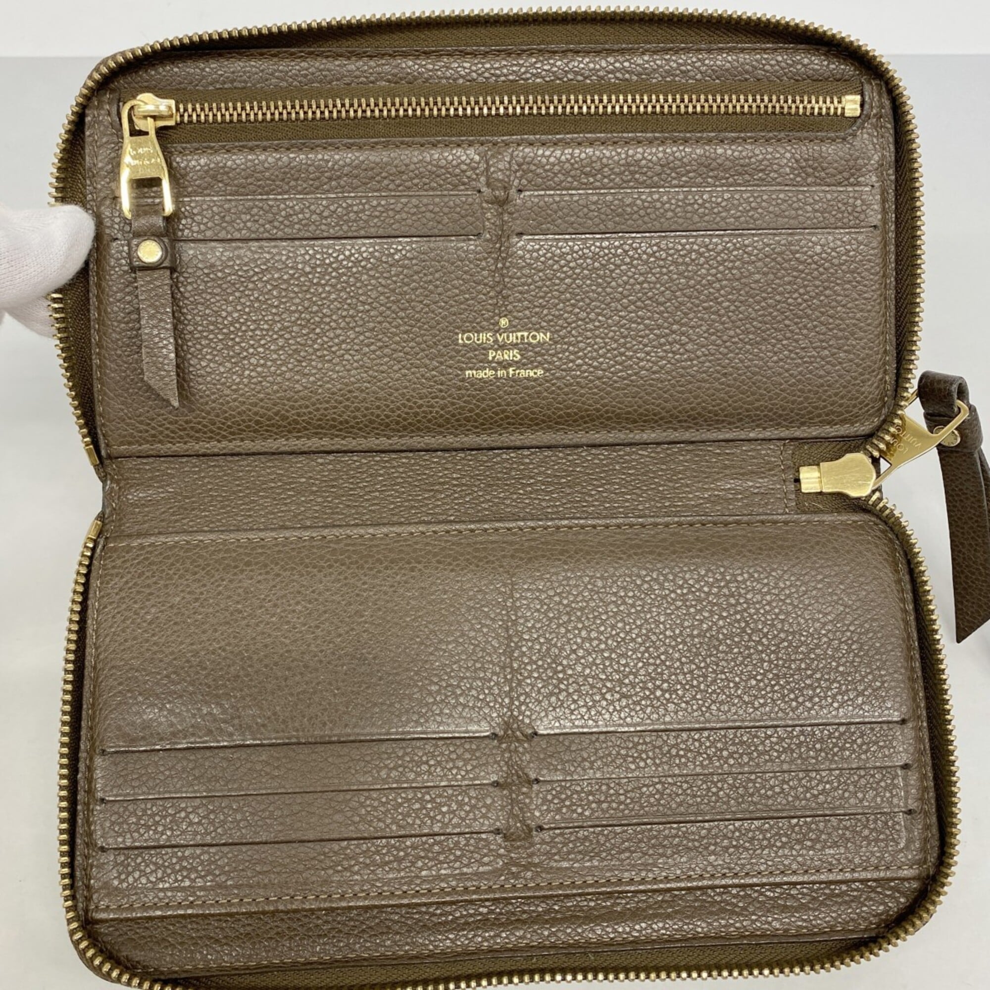 Louis Vuitton Brown Long Wallet (Bi-Fold) (Pre-Owned)