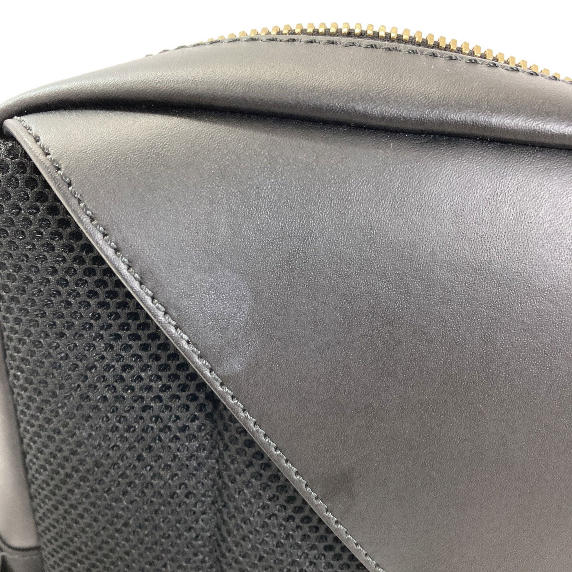 Fendi Black Nylon Sling Bag (Pre-Owned)