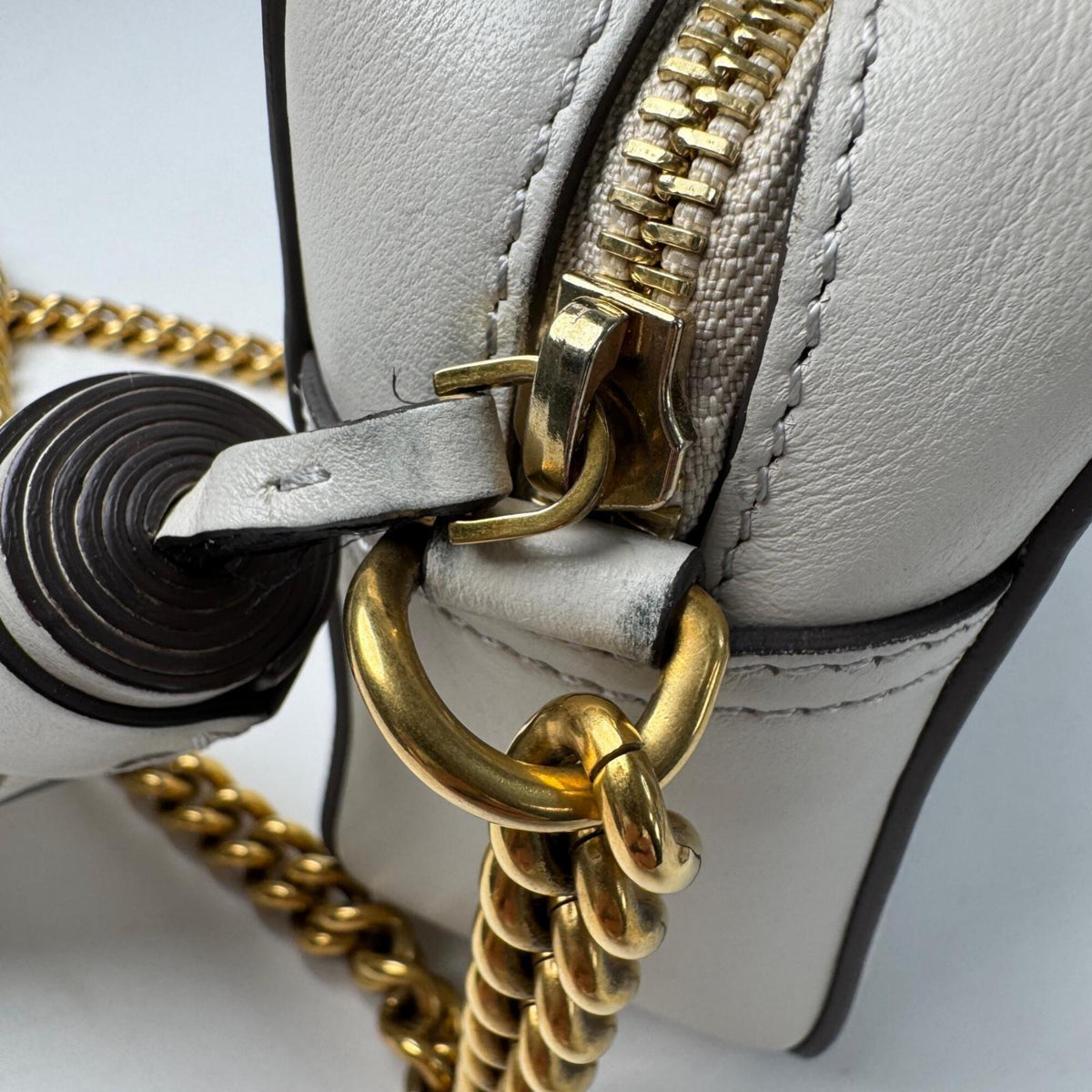 Anya Hindmarch Ivory Leather Shoulder Bag (Pre-Owned)