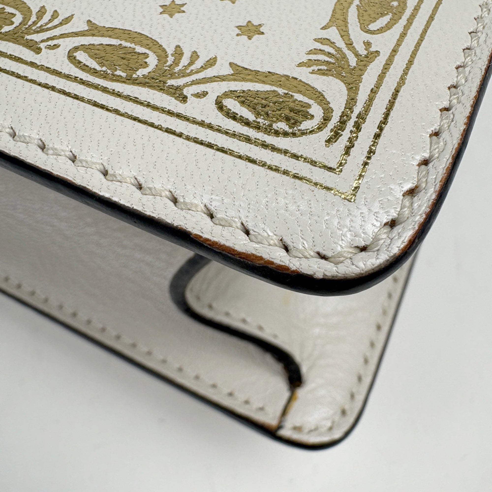 Gucci Ivory Leather Shoulder Bag (Pre-Owned)