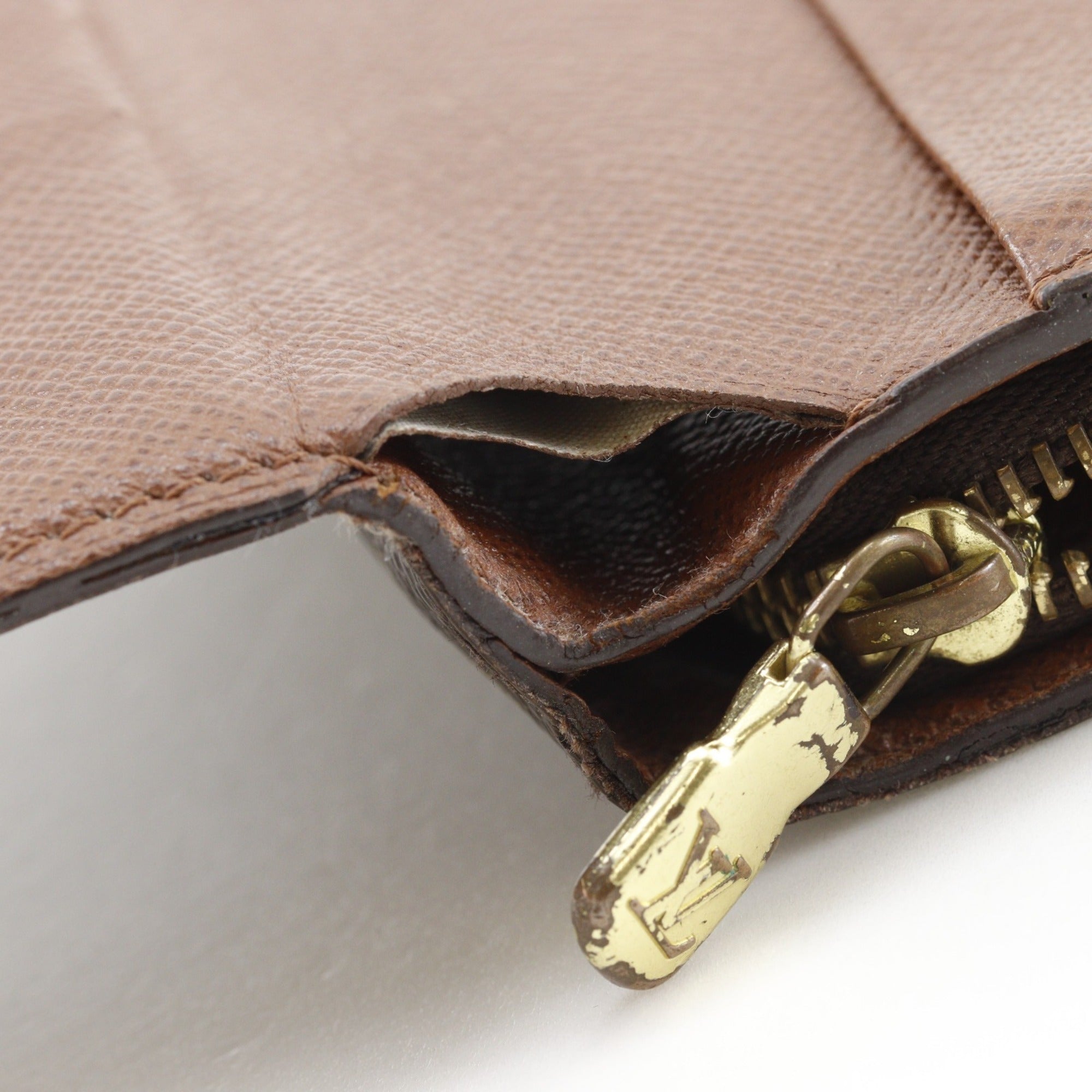 Louis Vuitton Monogram Brown Monogram Wallet (Bi-Fold) (Pre-Owned)