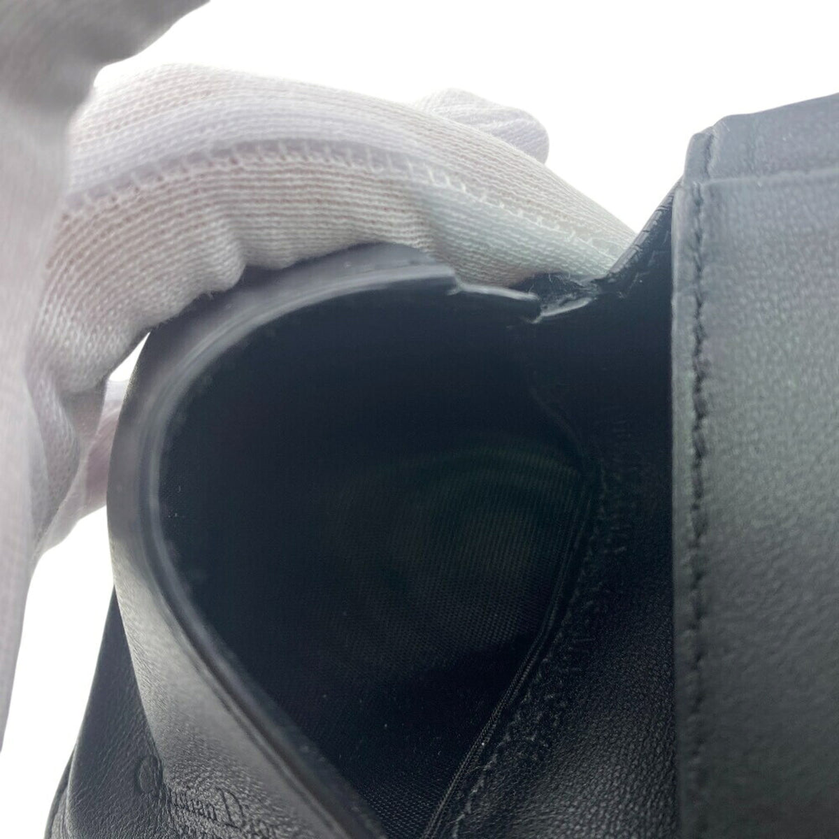 Christian Dior Black Leather Wallet (Tri-Fold) (Pre-Owned)