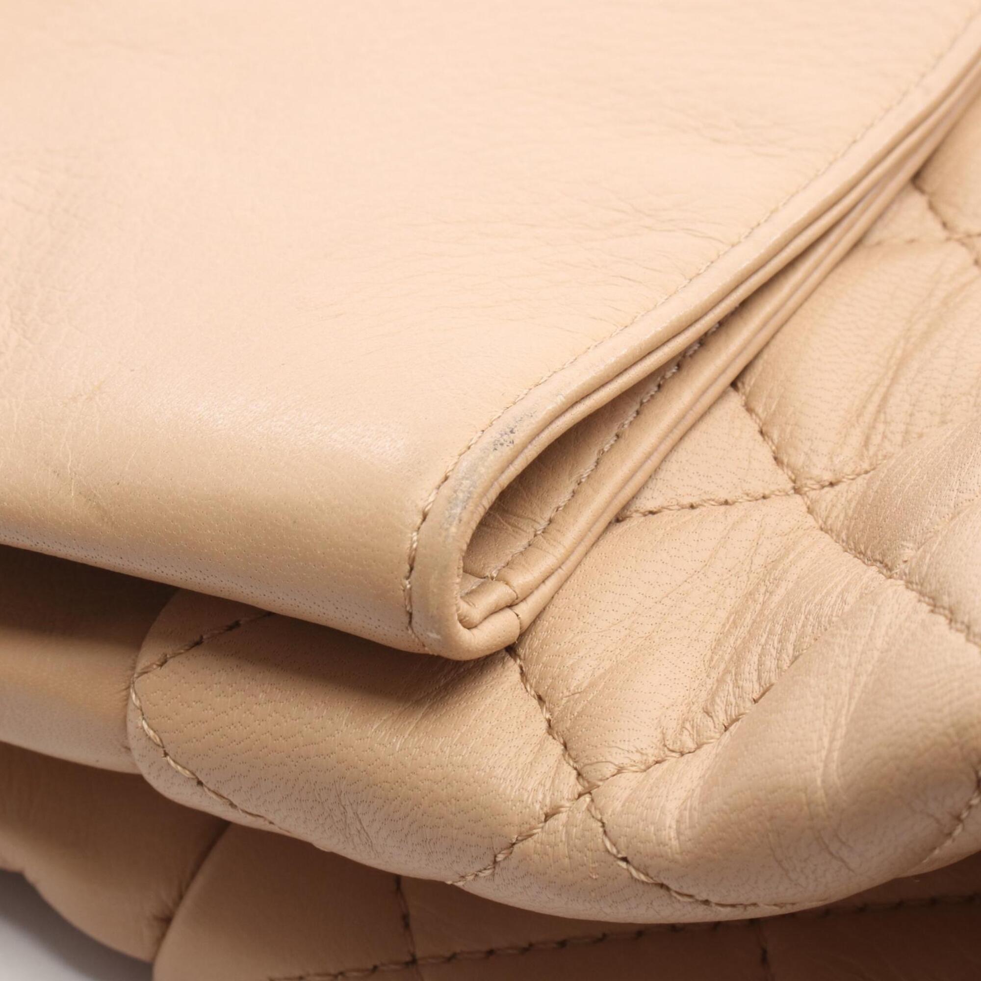 Chanel Beige Leather Handbag Shoulder Bag (Pre-Owned)