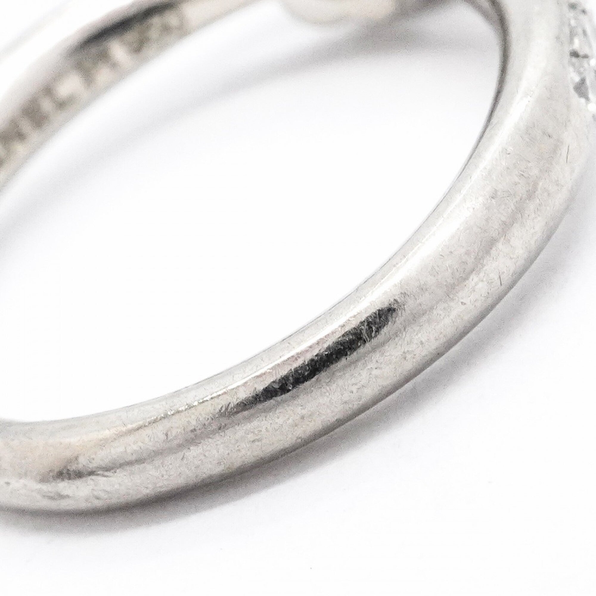 Chanel Platinum 950 Band Ring (Pre-Owned)