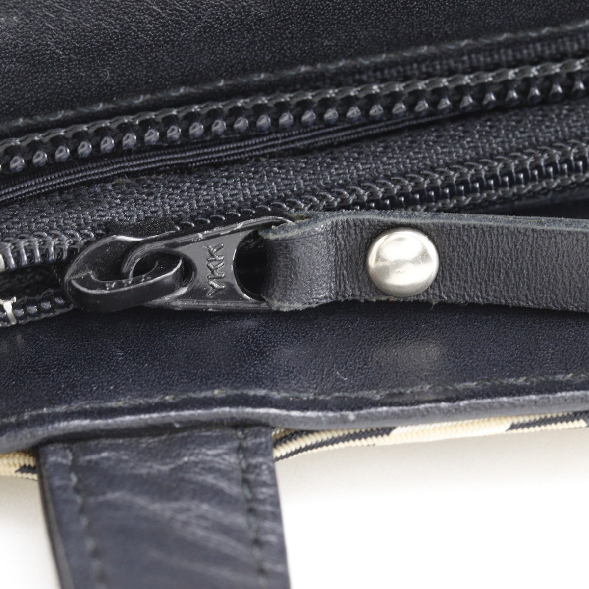 Burberry Black Leather Nylon Canvas Tote Bag (Pre-Owned)