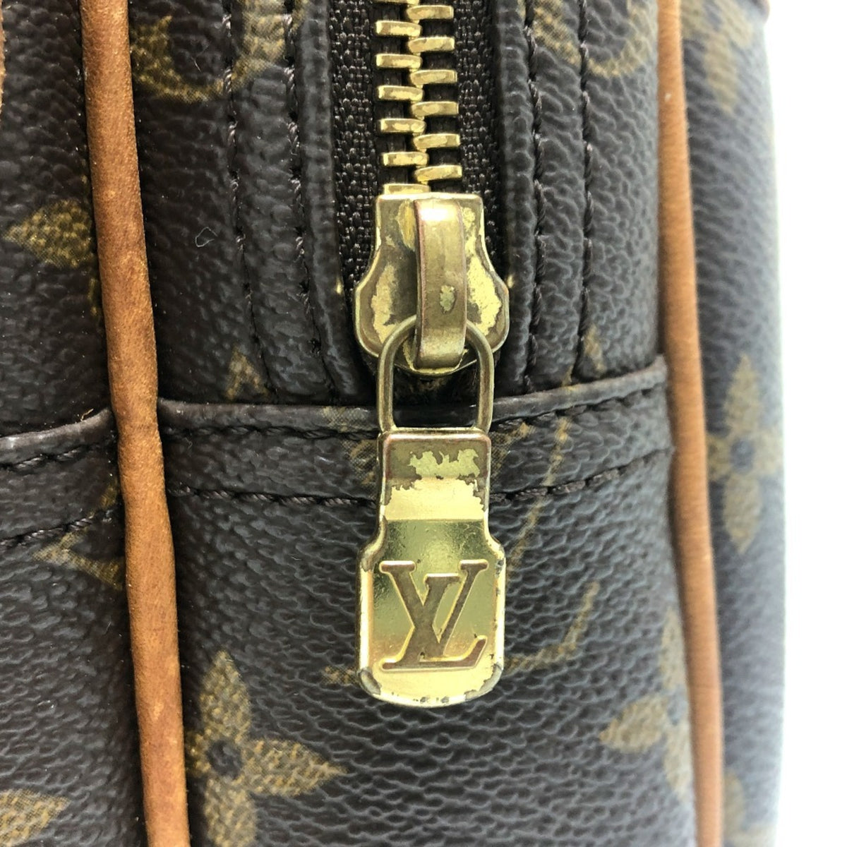 Louis Vuitton Brown Monogram Monogram Shoulder Bag (Pre-Owned)
