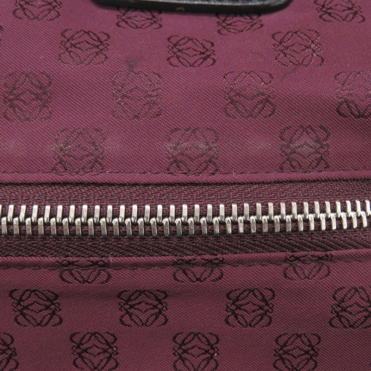 Loewe Black Patent Leather Handbag (Pre-Owned)