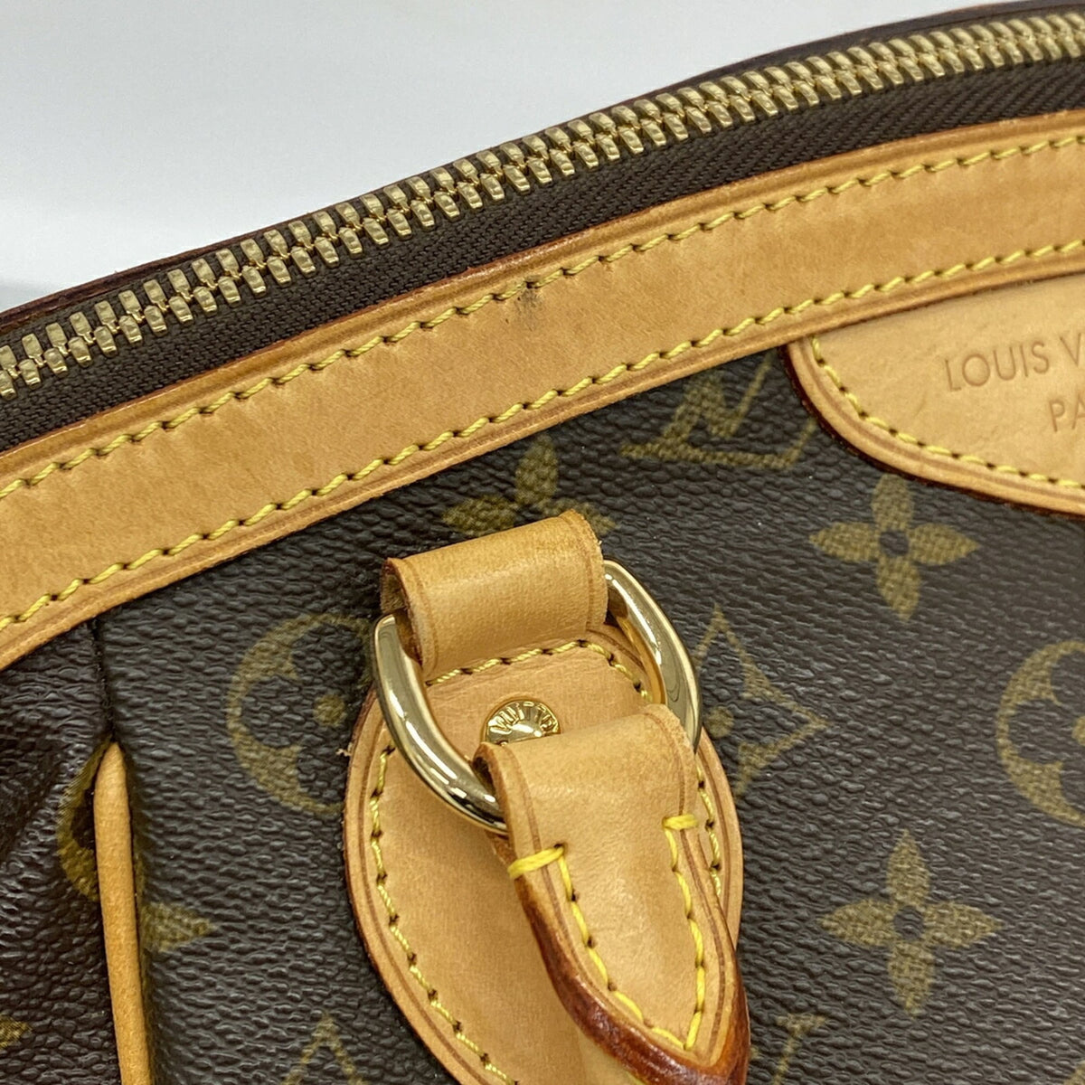 Louis Vuitton Brown Handbag (Pre-Owned)