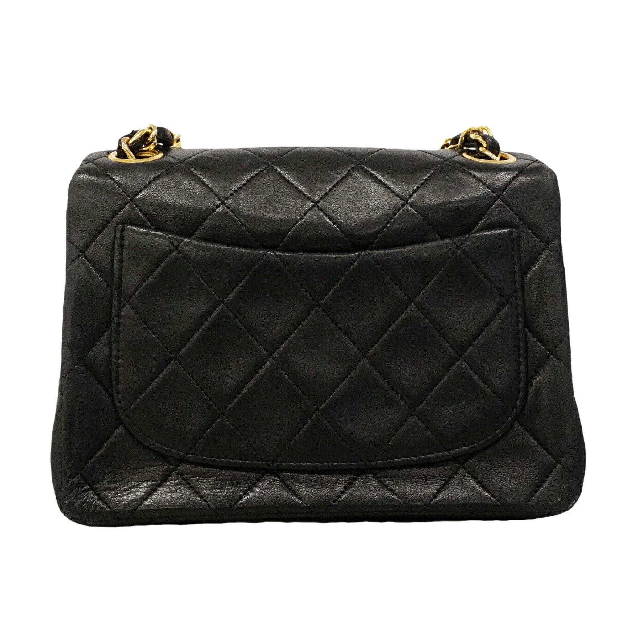 Chanel Black Leather Shoulder Bag (Pre-Owned)