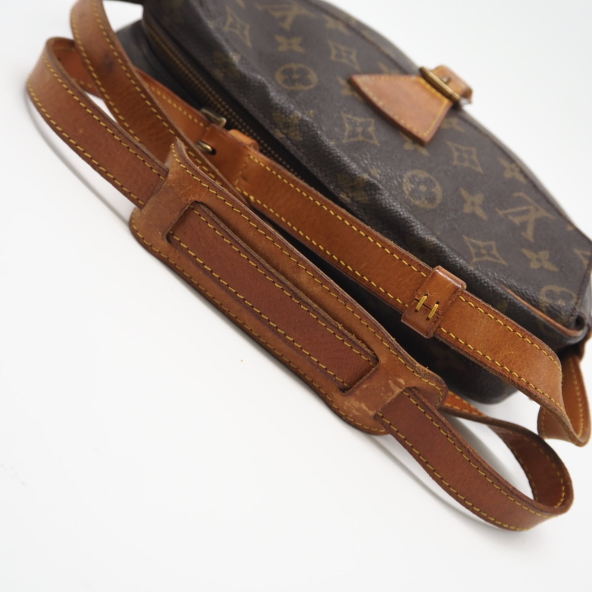 Louis Vuitton Brown Coated Canvas Leather Shoulder Bag (Pre-Owned)