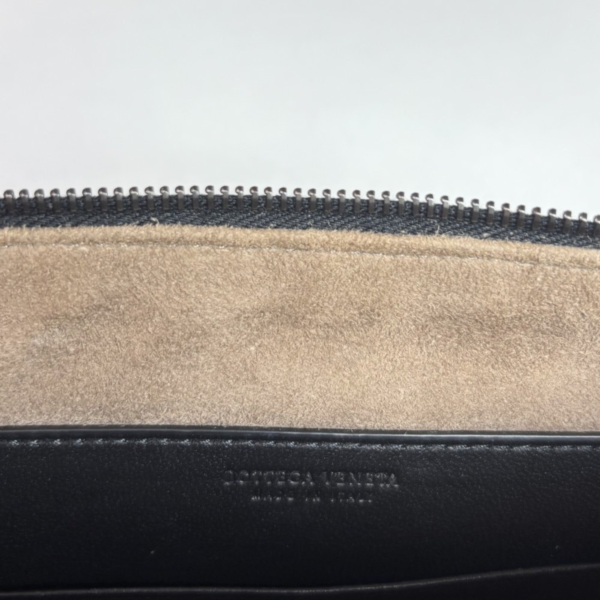 Bottega Veneta Black White Leather Shoulder Bag (Pre-Owned)
