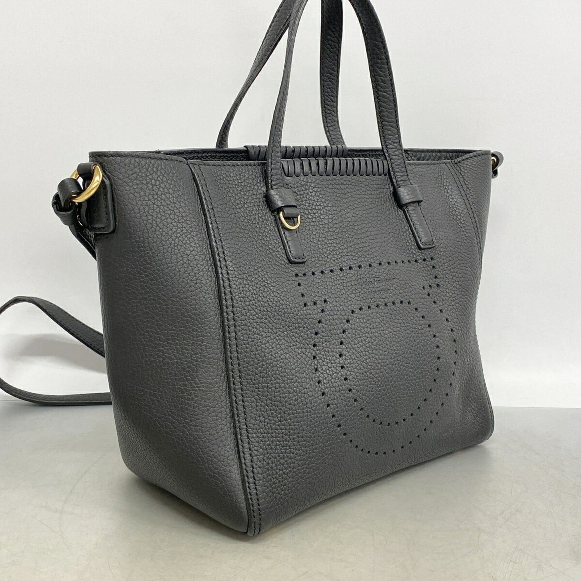 Salvatore Ferragamo Black Leather Handbag (Pre-Owned)