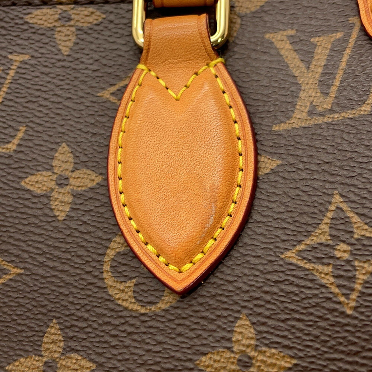 Louis Vuitton Monogram Red Color Monogram Handbag Shoulder Bag (Pre-Owned)