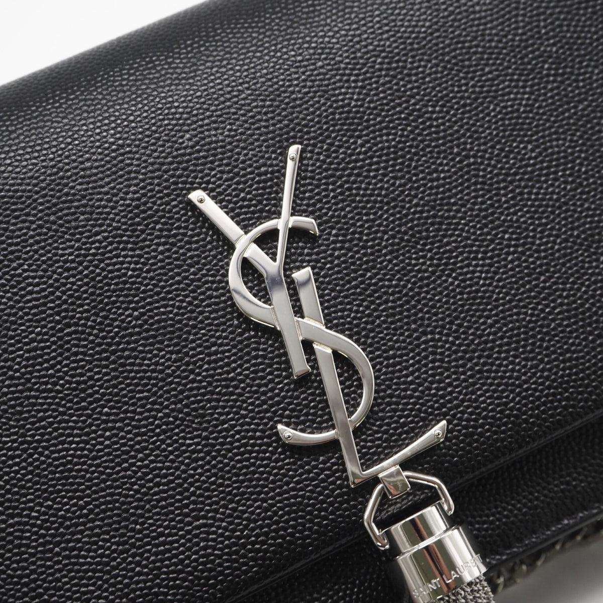 Yves Saint Laurent Black Leather Shoulder Bag (Pre-Owned)