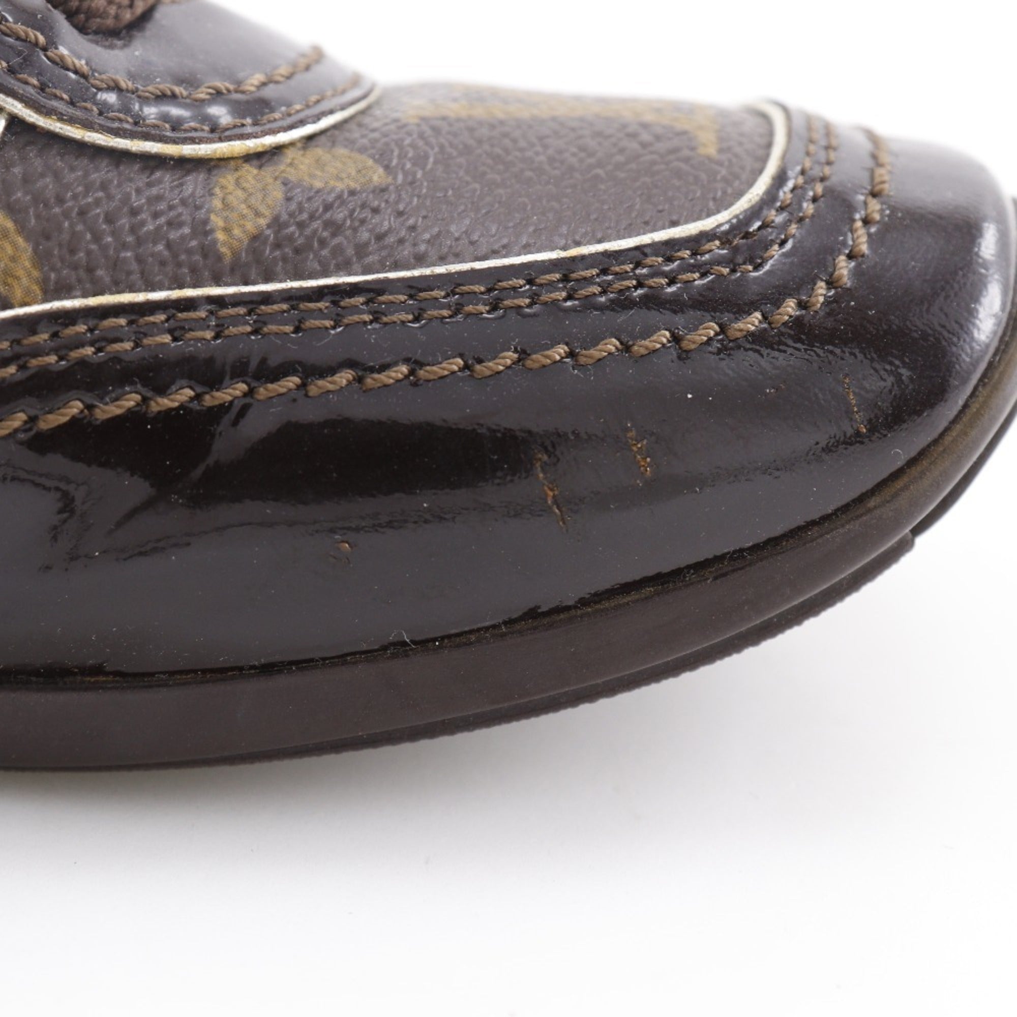 Louis Vuitton Brown Sneakers (Pre-Owned)