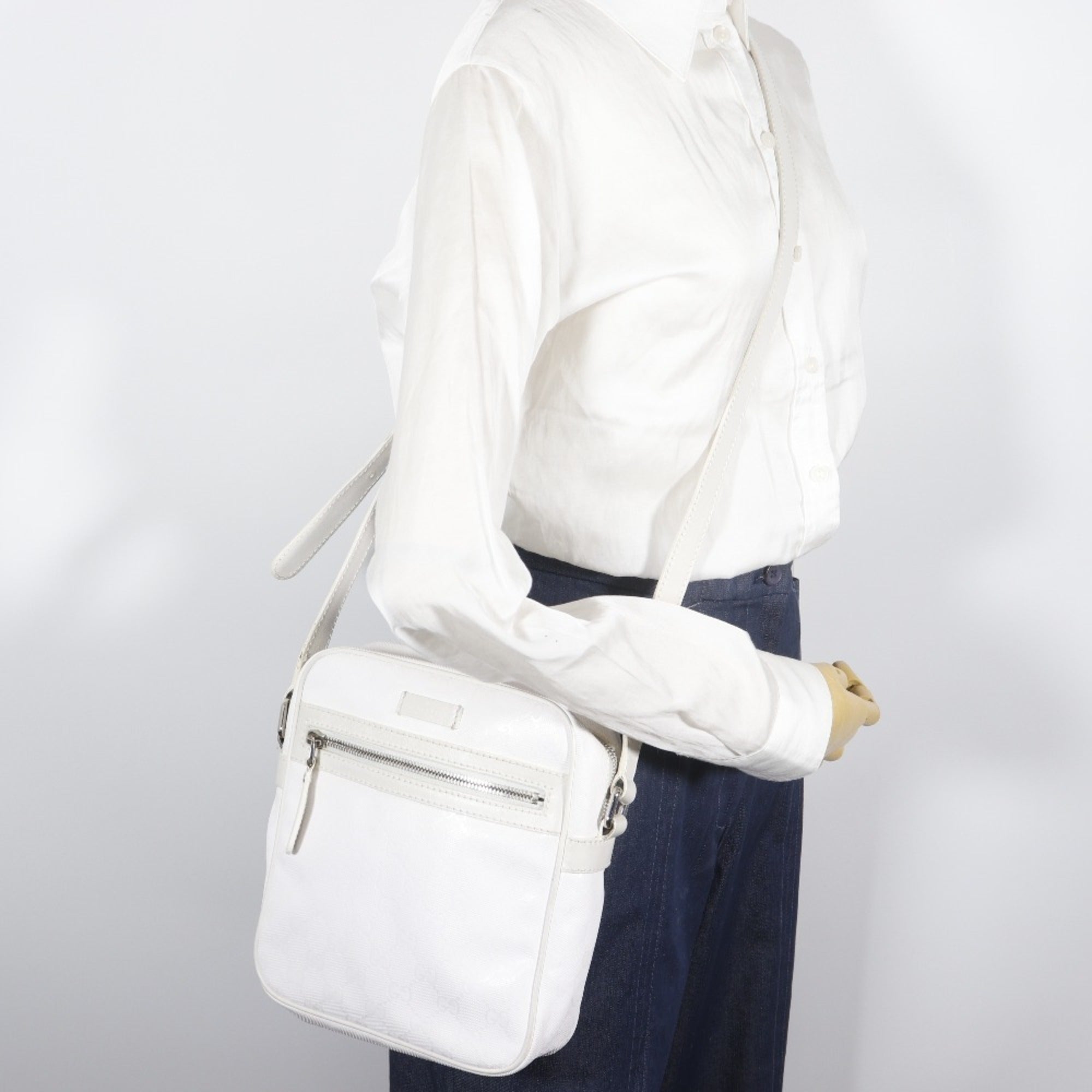 Gucci White Gg Imprimé Pvc Shoulder Bag (Pre-Owned)
