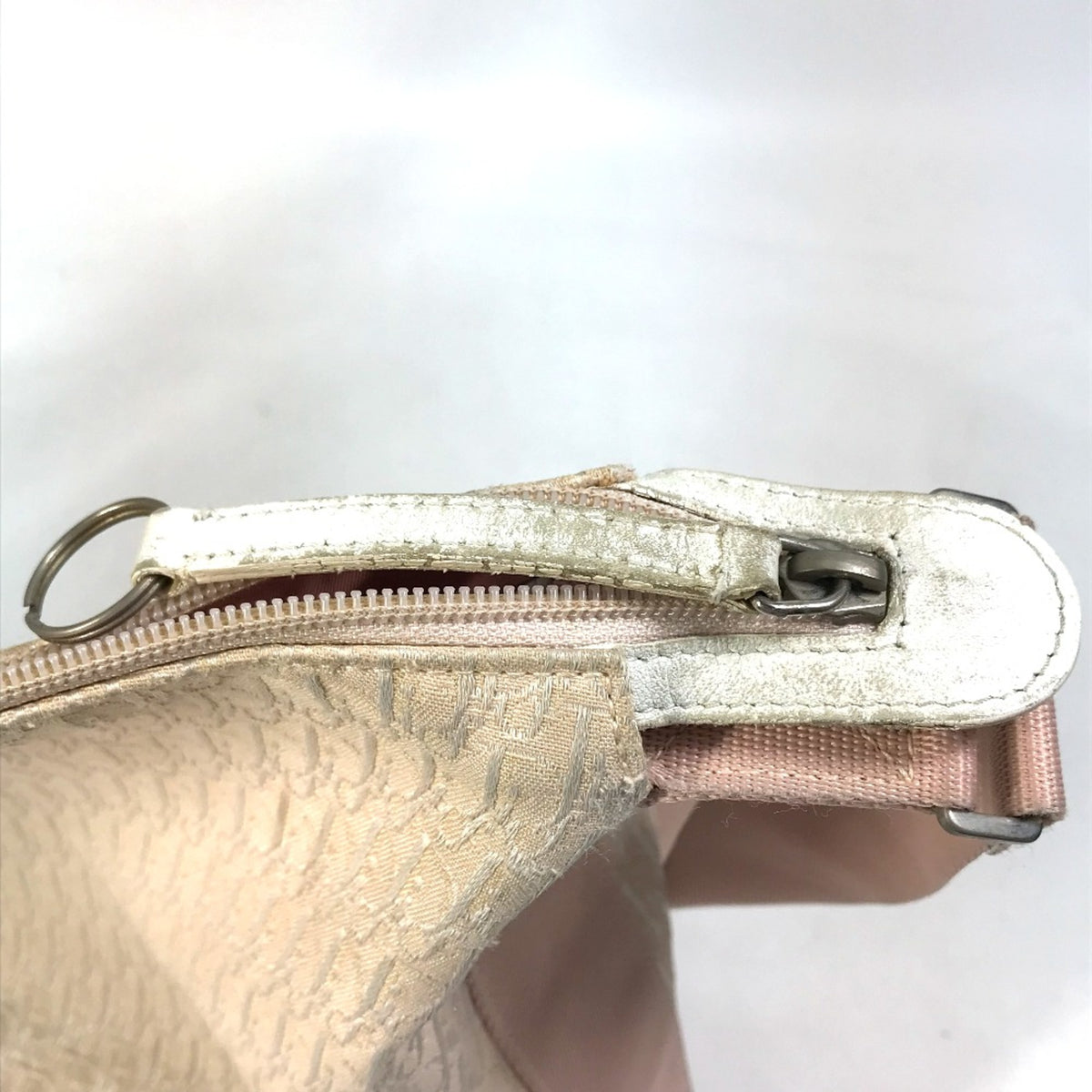 Christian Dior Pink Cloth Shoulder Bag (Pre-Owned)