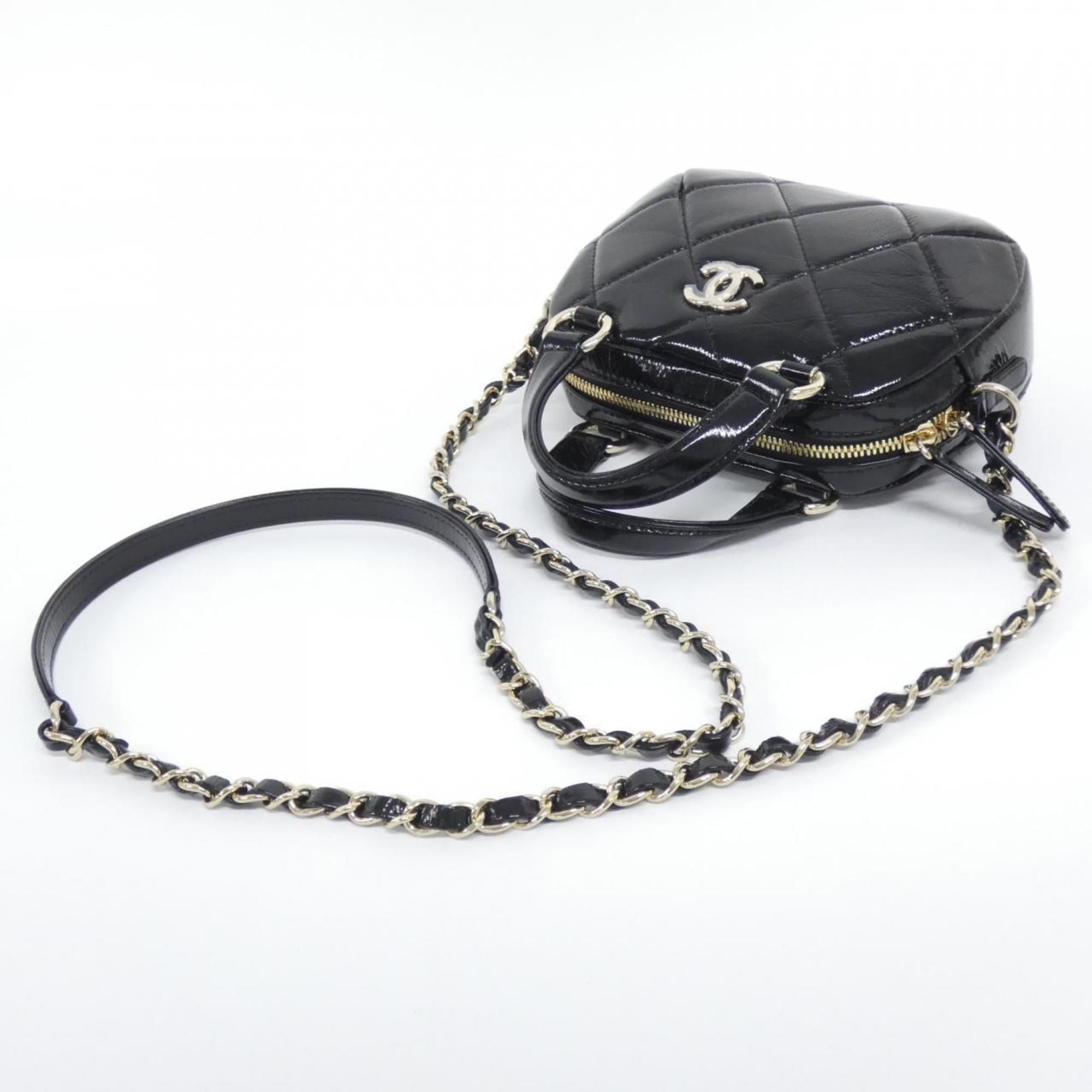 Chanel Black Leather Handbag (Pre-Owned)