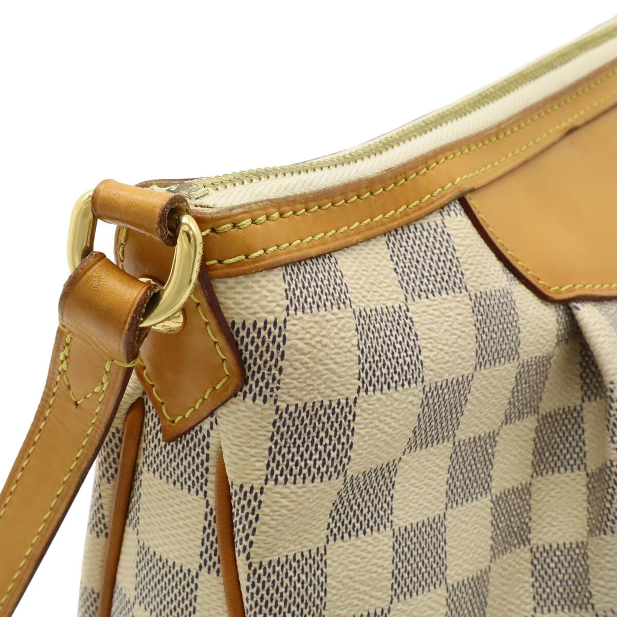Louis Vuitton Ivory Canvas Shoulder Bag (Pre-Owned)