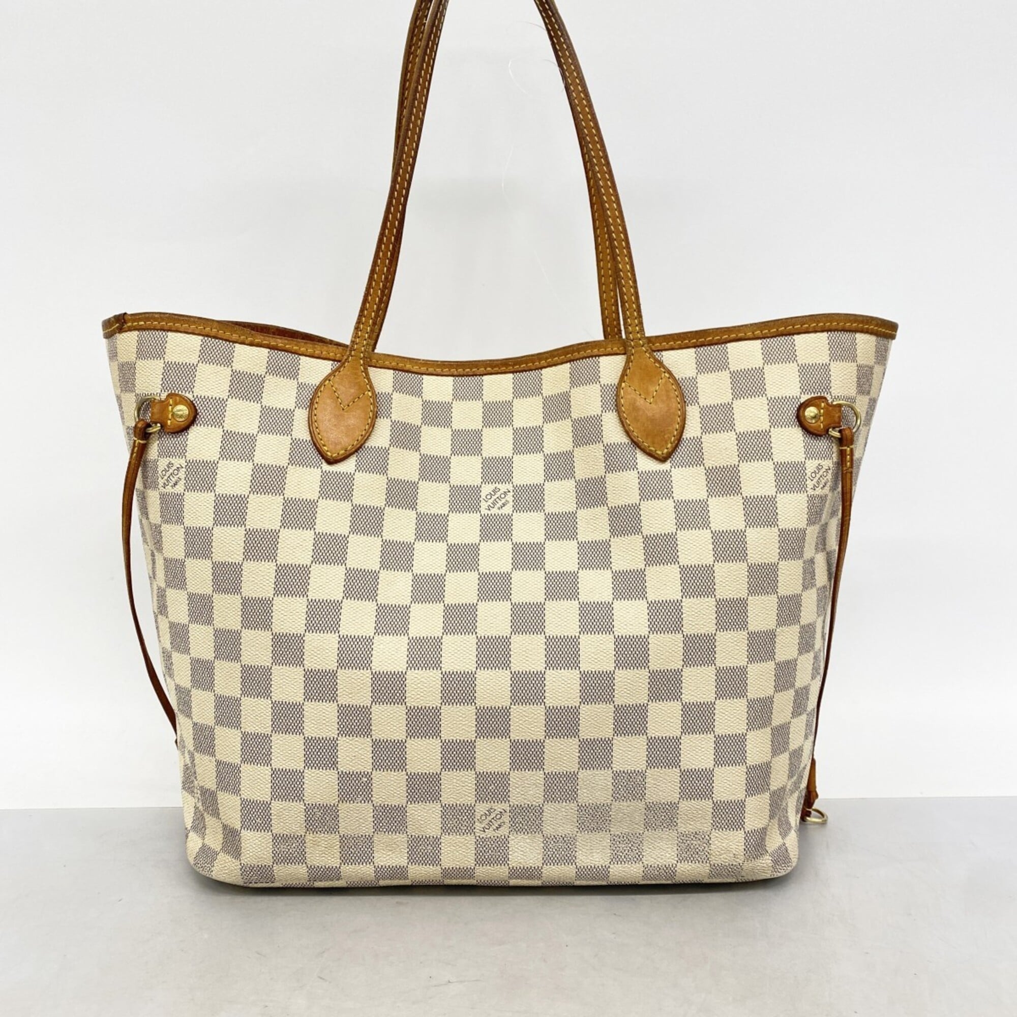Louis Vuitton White Tote Bag (Pre-Owned)