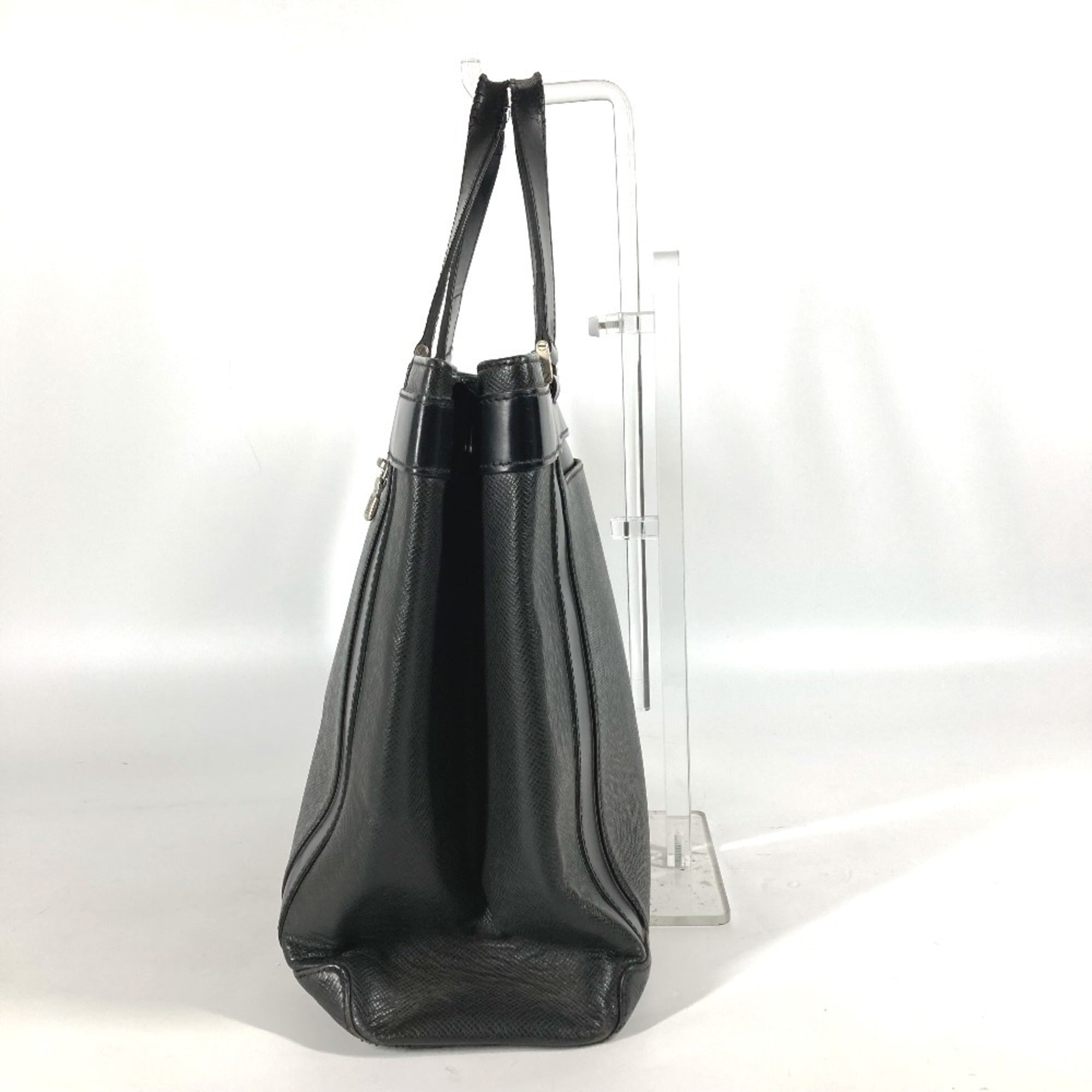 Louis Vuitton Ardoise Black Taiga Leather Handbag Tote Bag (Pre-Owned)