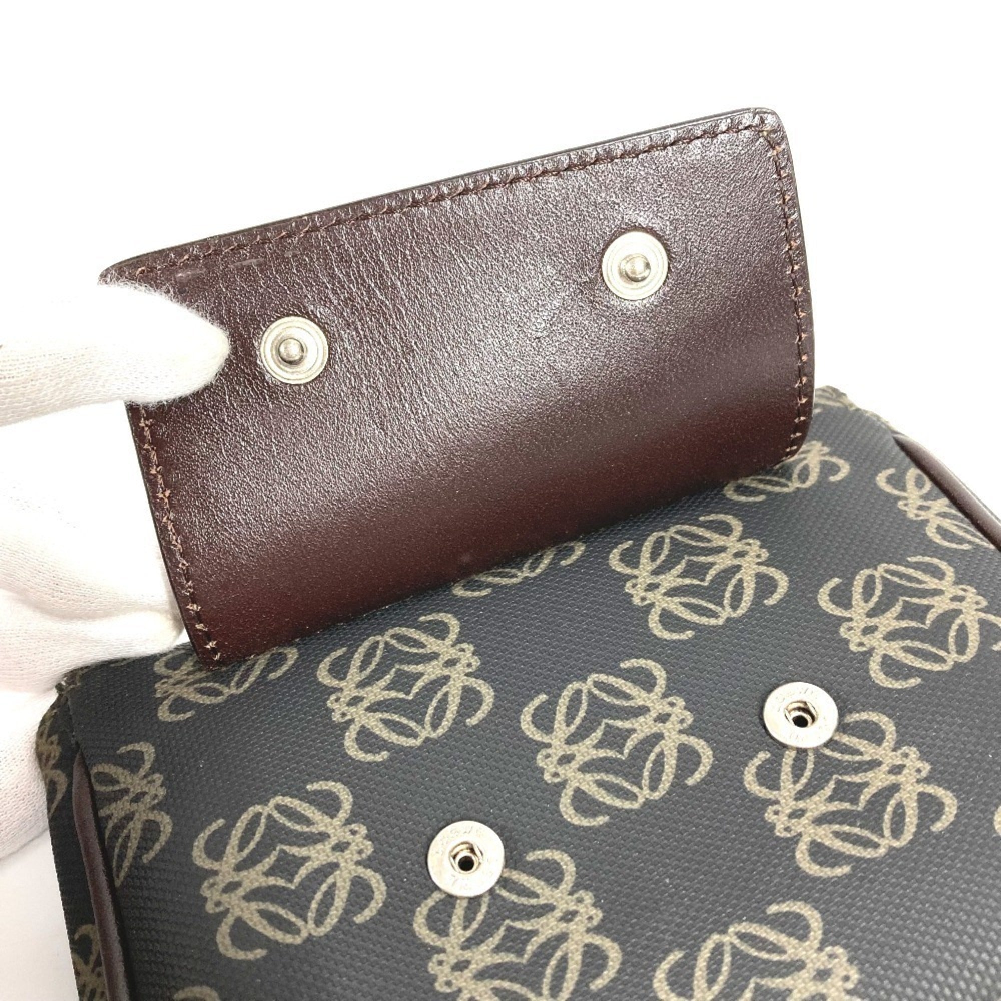 Loewe Brown Pvc Leather Pouch (Pre-Owned)