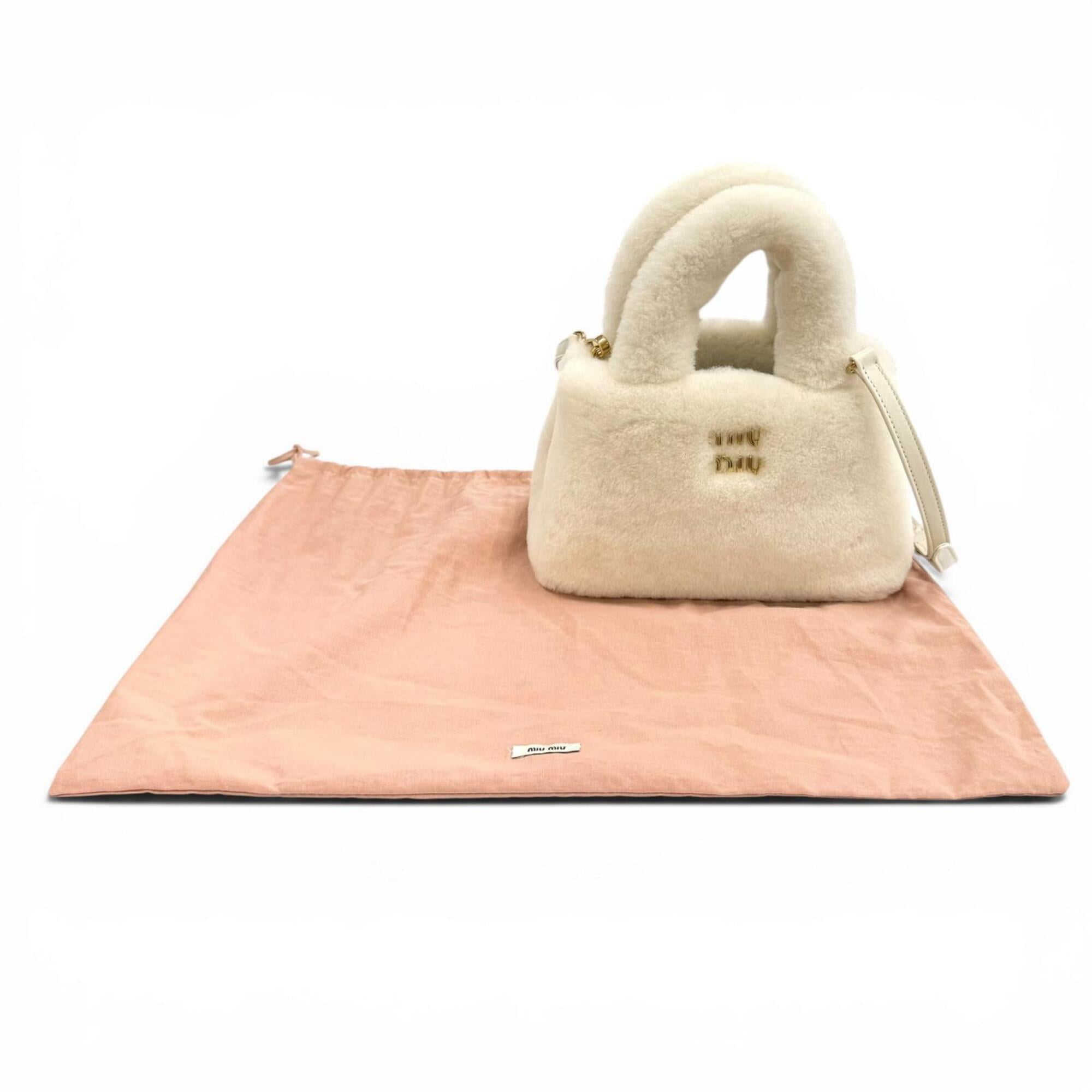 Miu Miu White Fur Handbag (Pre-Owned)