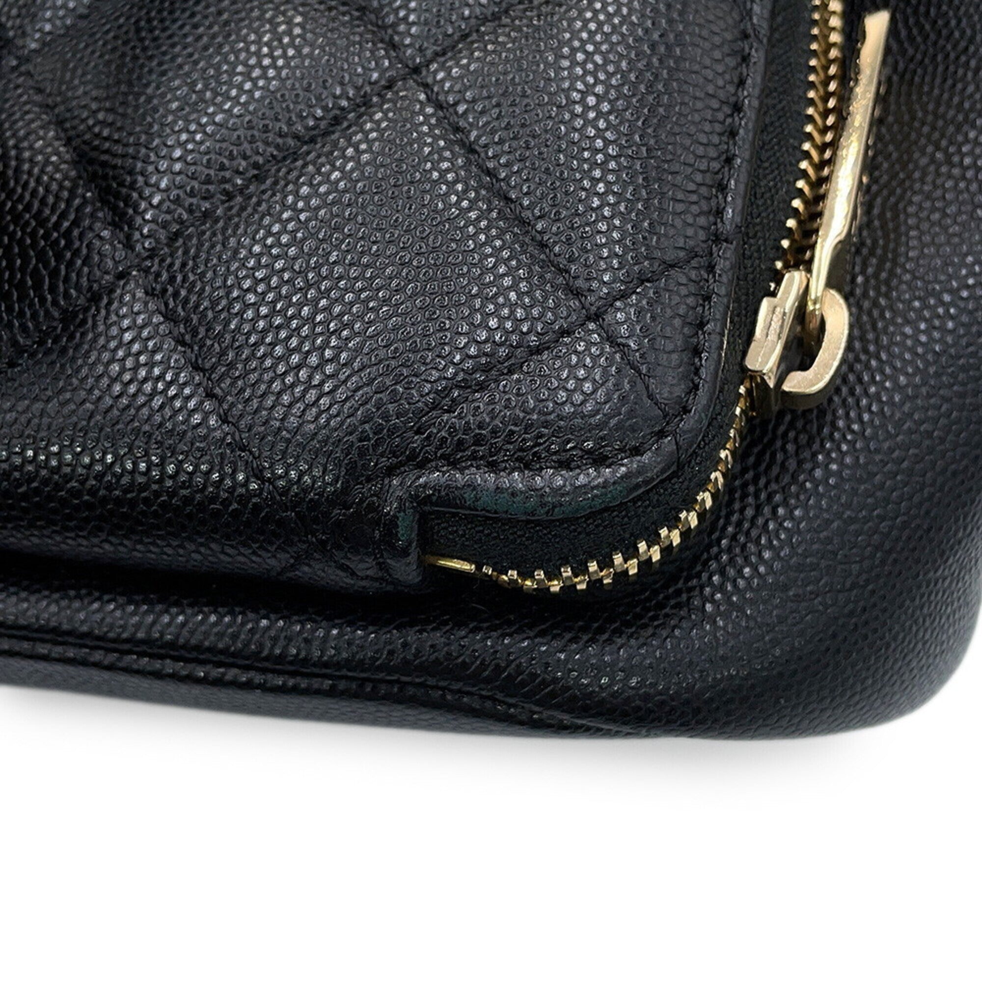 Chanel Matelasse Black Grained Calfskin Backpack Handbag (Pre-Owned)