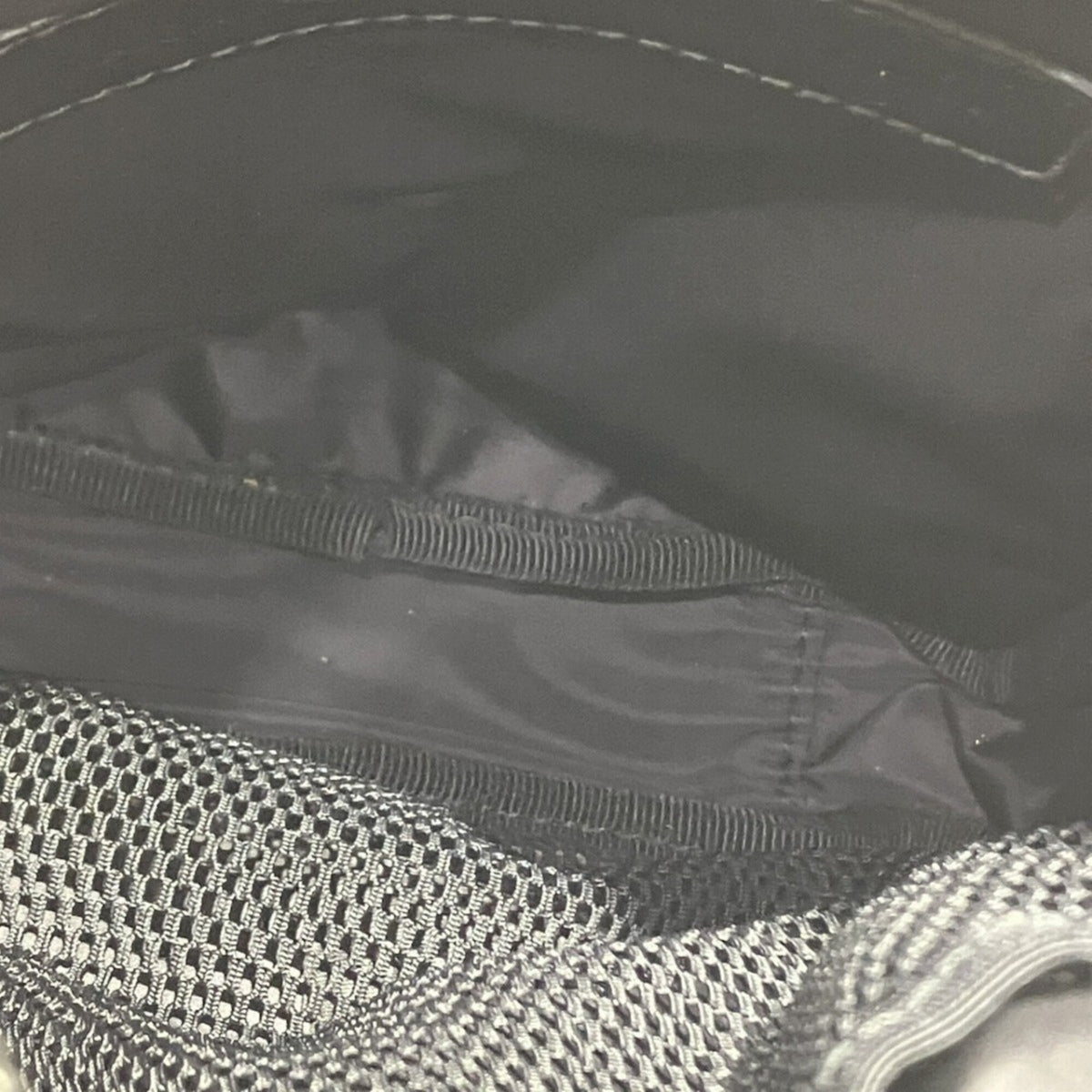 Balenciaga Black Nylon Messenger Bag (Pre-Owned)