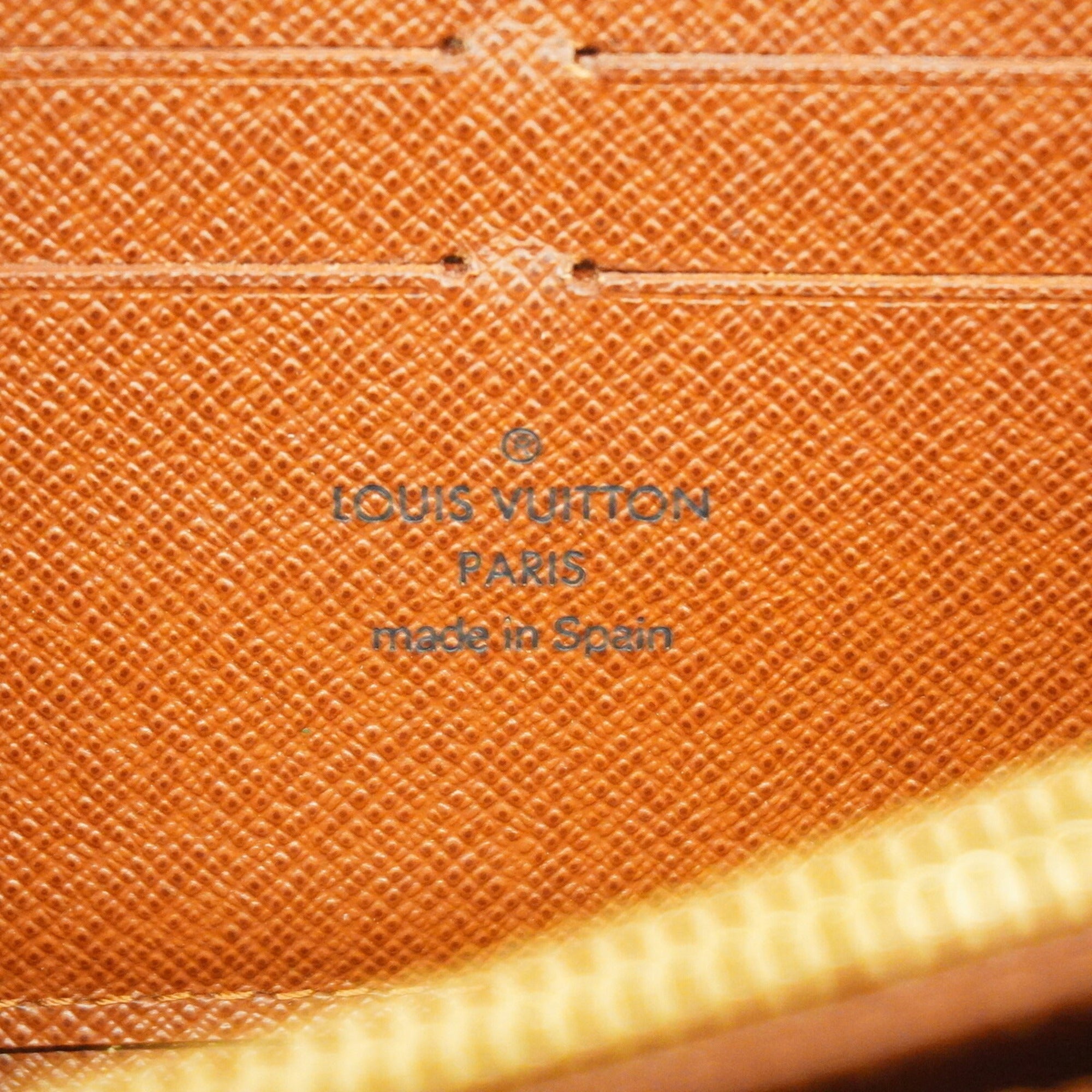 Louis Vuitton Brown Long Wallet (Bi-Fold) (Pre-Owned)