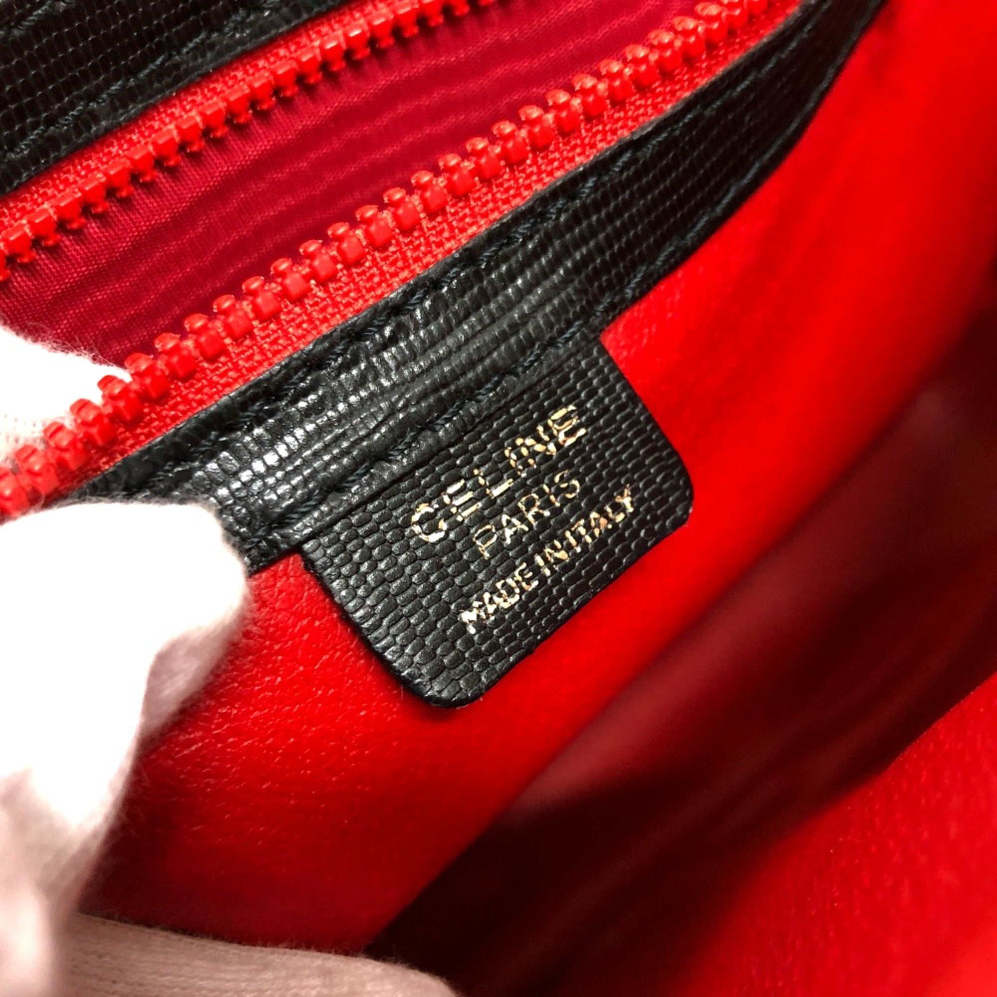 Celine Black Leather Shoulder Bag (Pre-Owned)