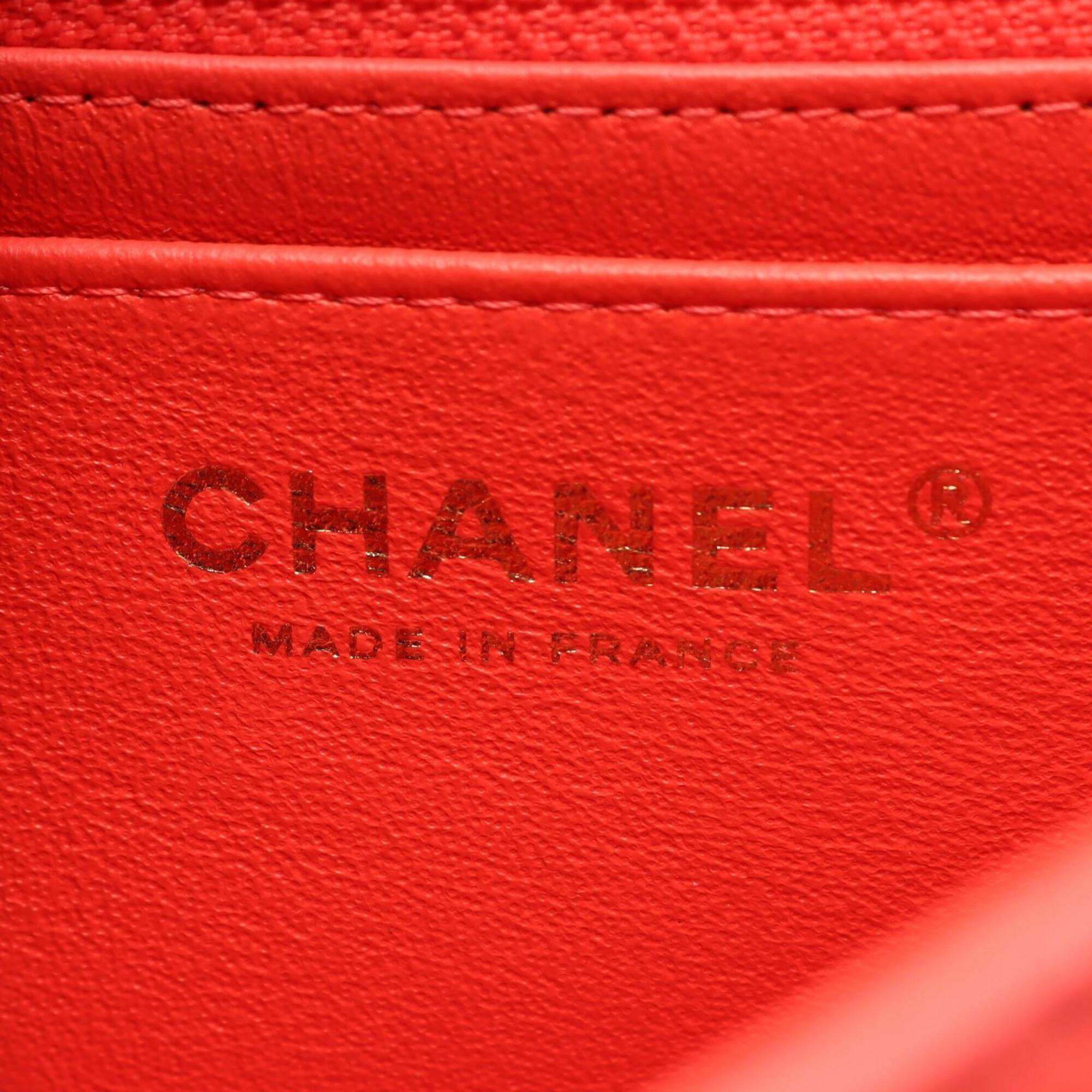 Chanel Pink Leather Handbag Shoulder Bag (Pre-Owned)